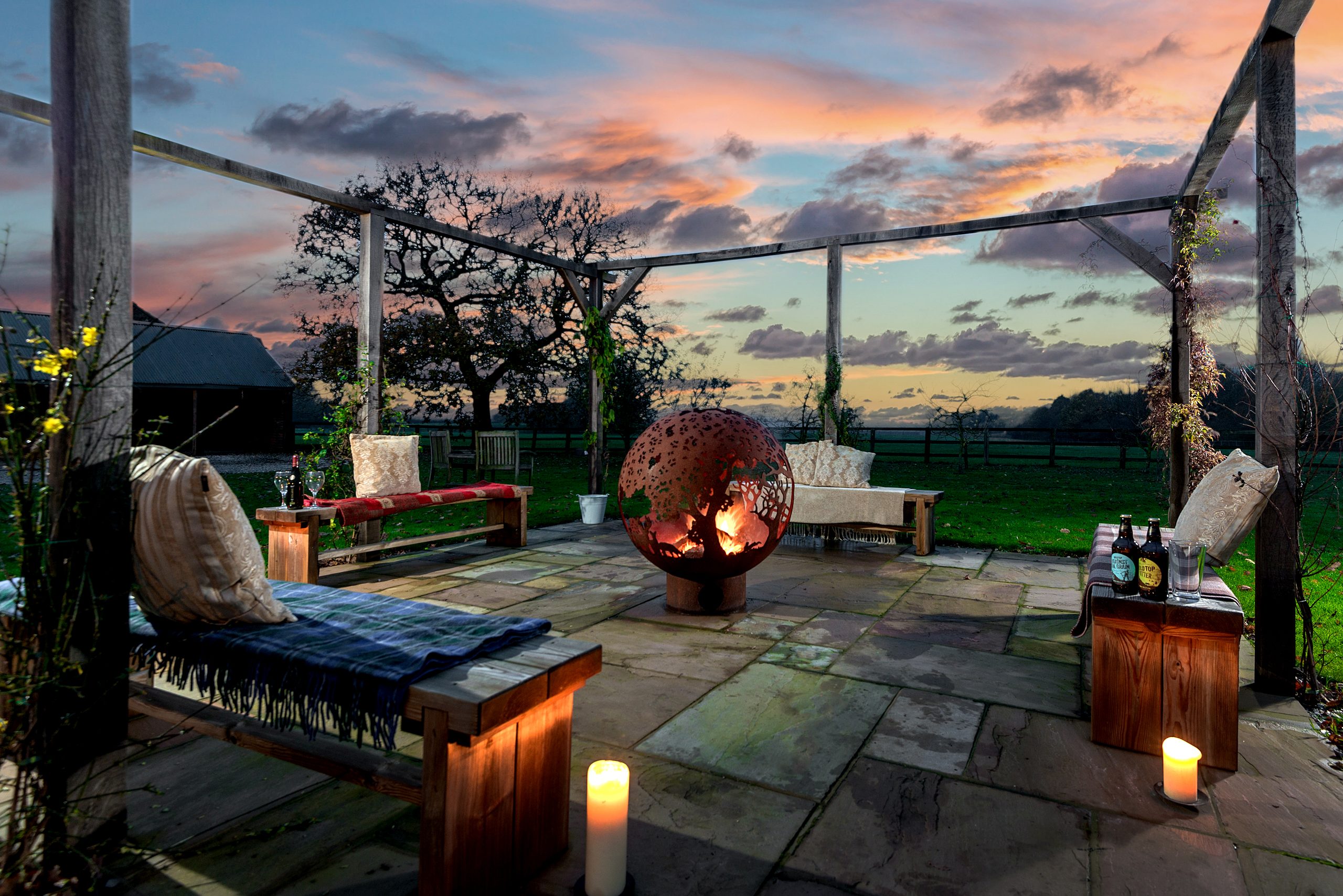 Broadgate Farm Cottages - Image 1