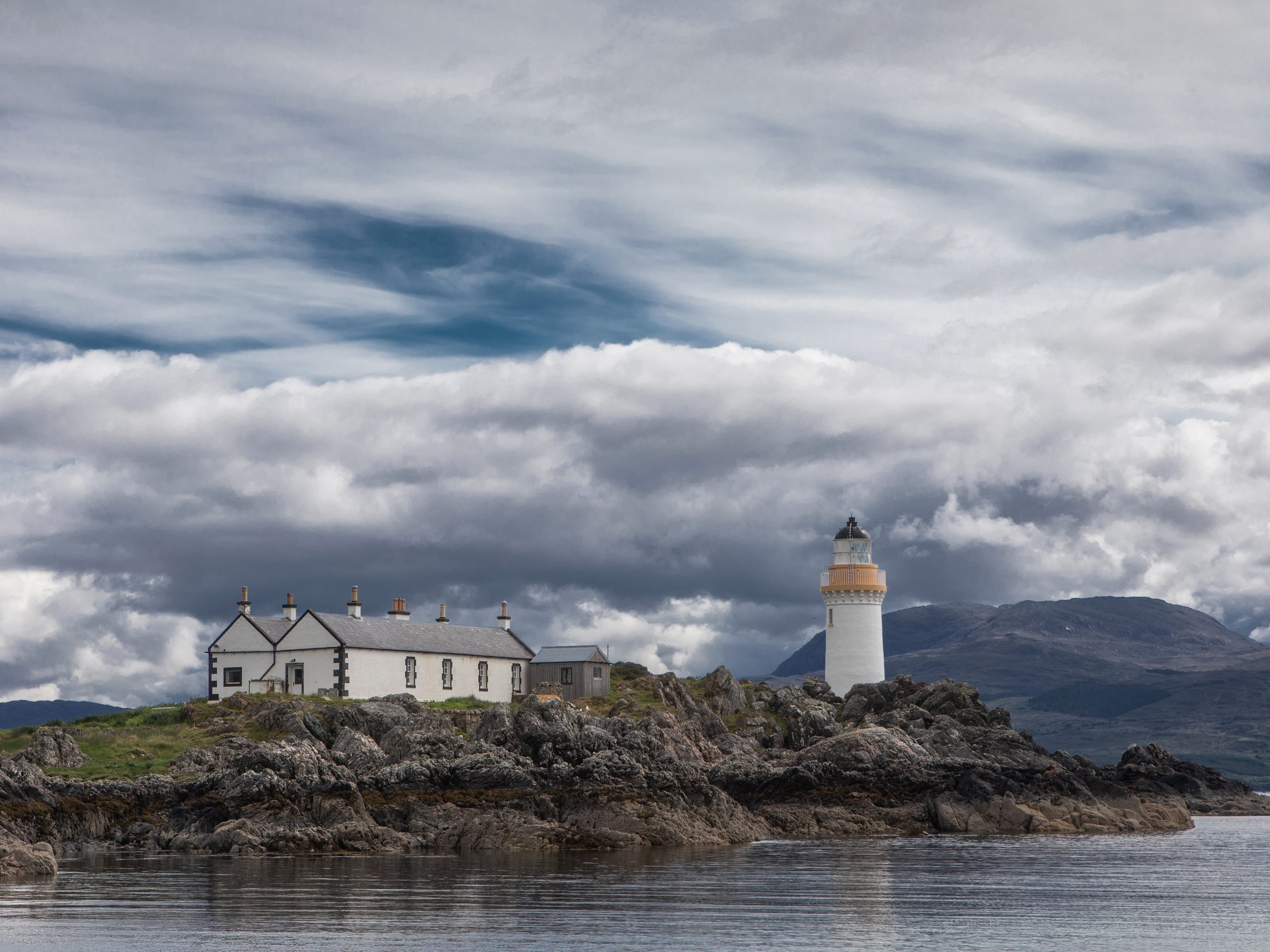 Eilean Sionnach Lighthouse Cottage