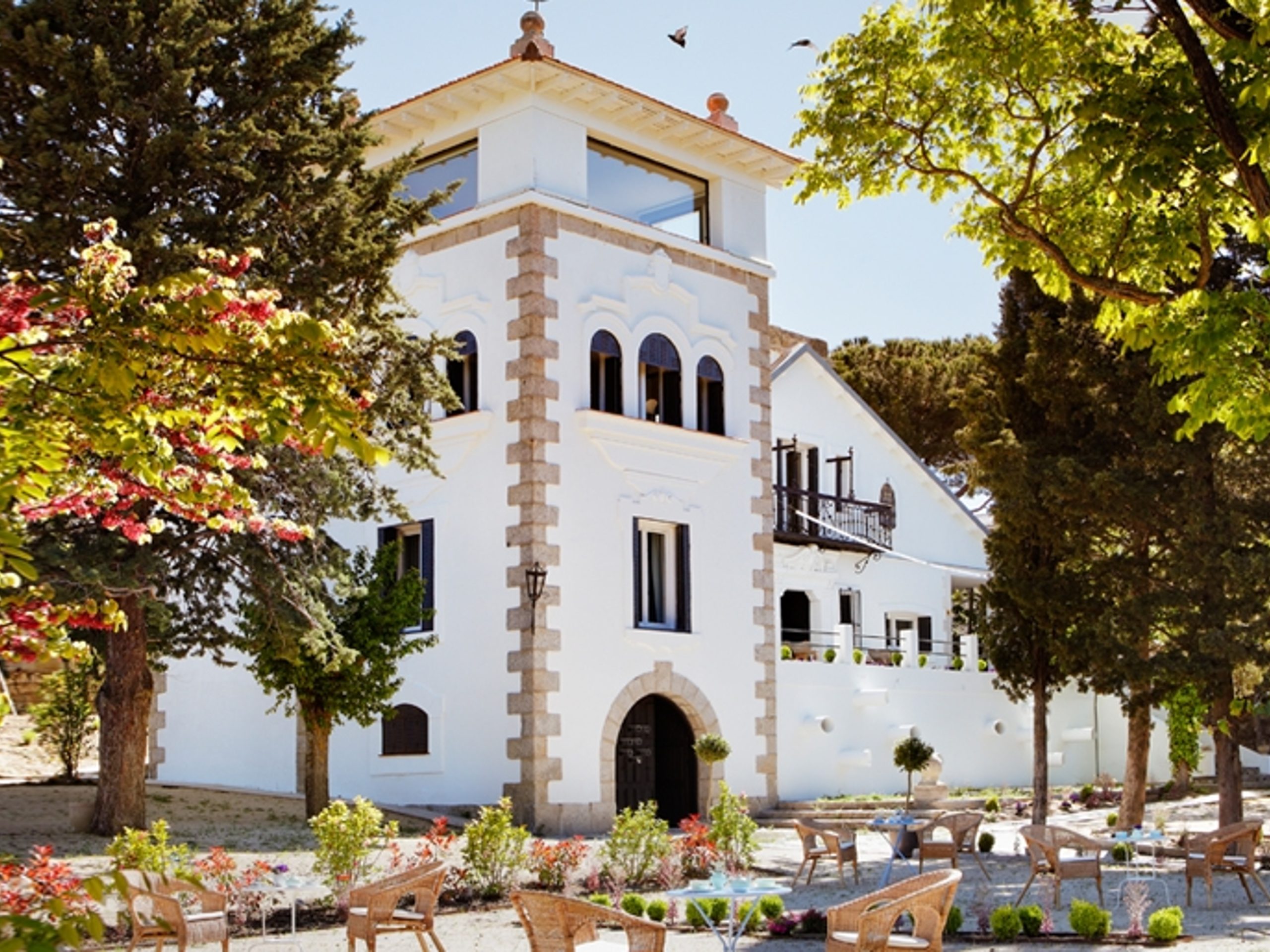 La Torre Box Art Hotel