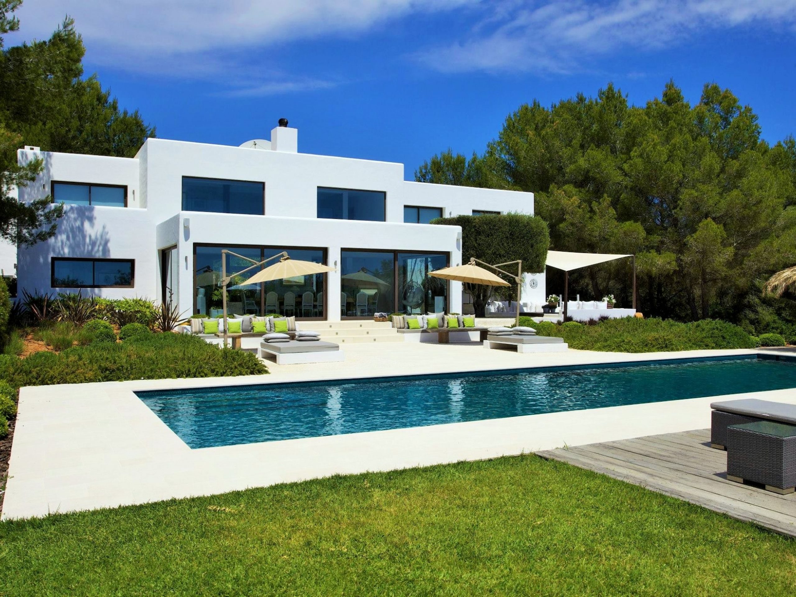 The White Villa