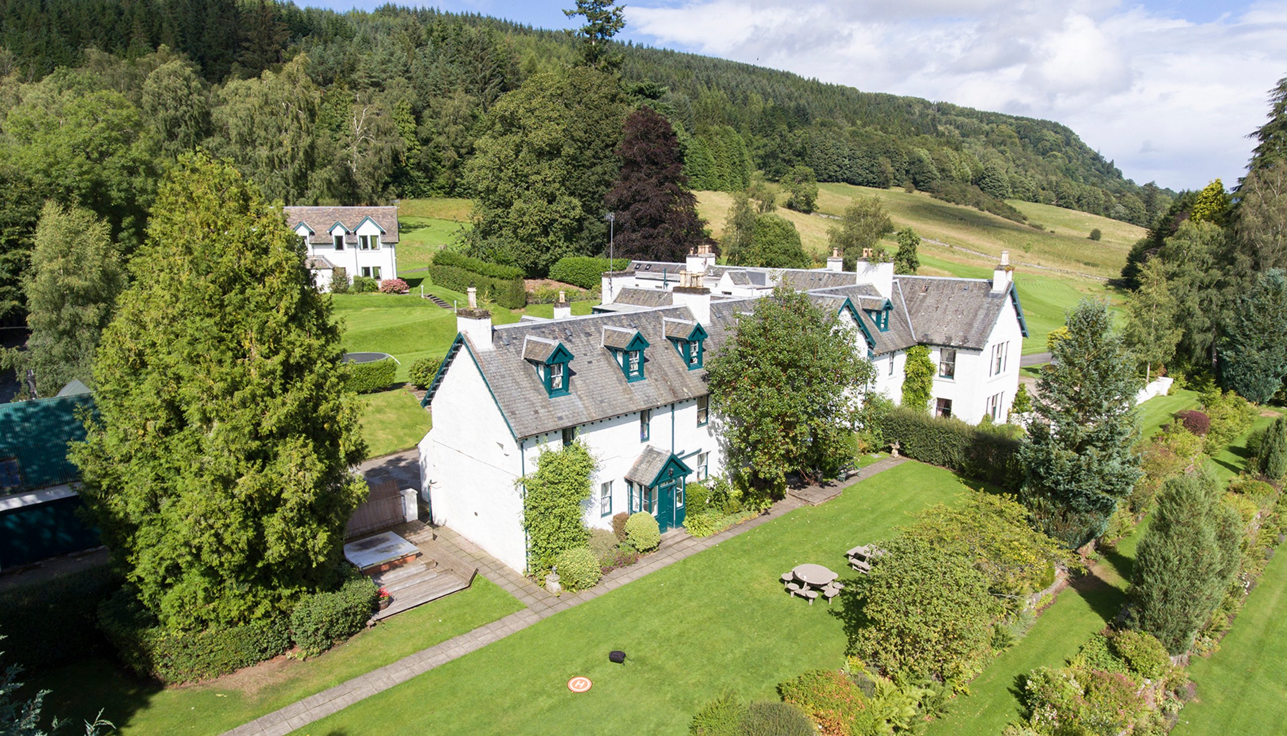 Farleyer Lodge - Image 1
