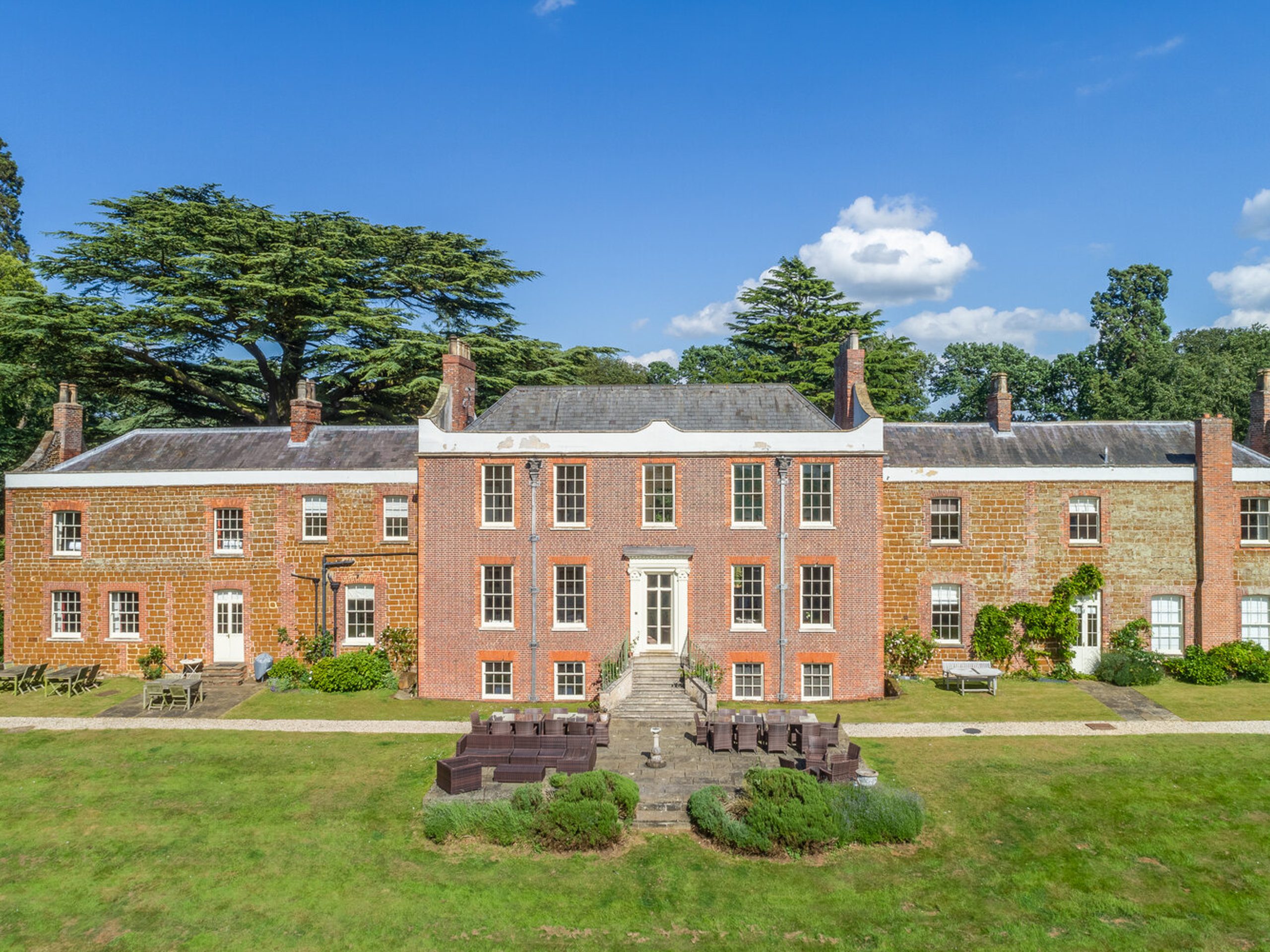 Ingoldisthorpe Hall