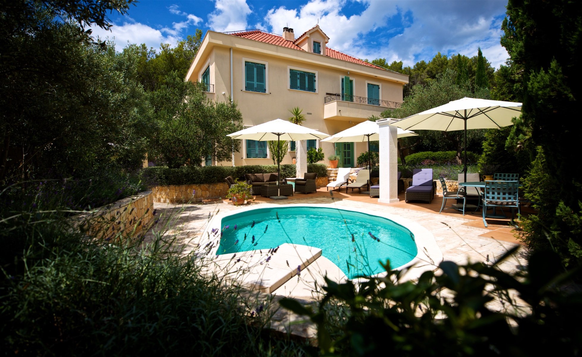 Villa Folie a Deux