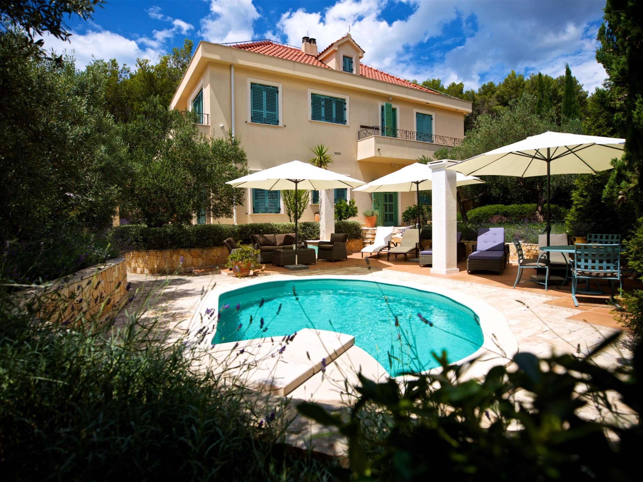 Villa Folie a Deux