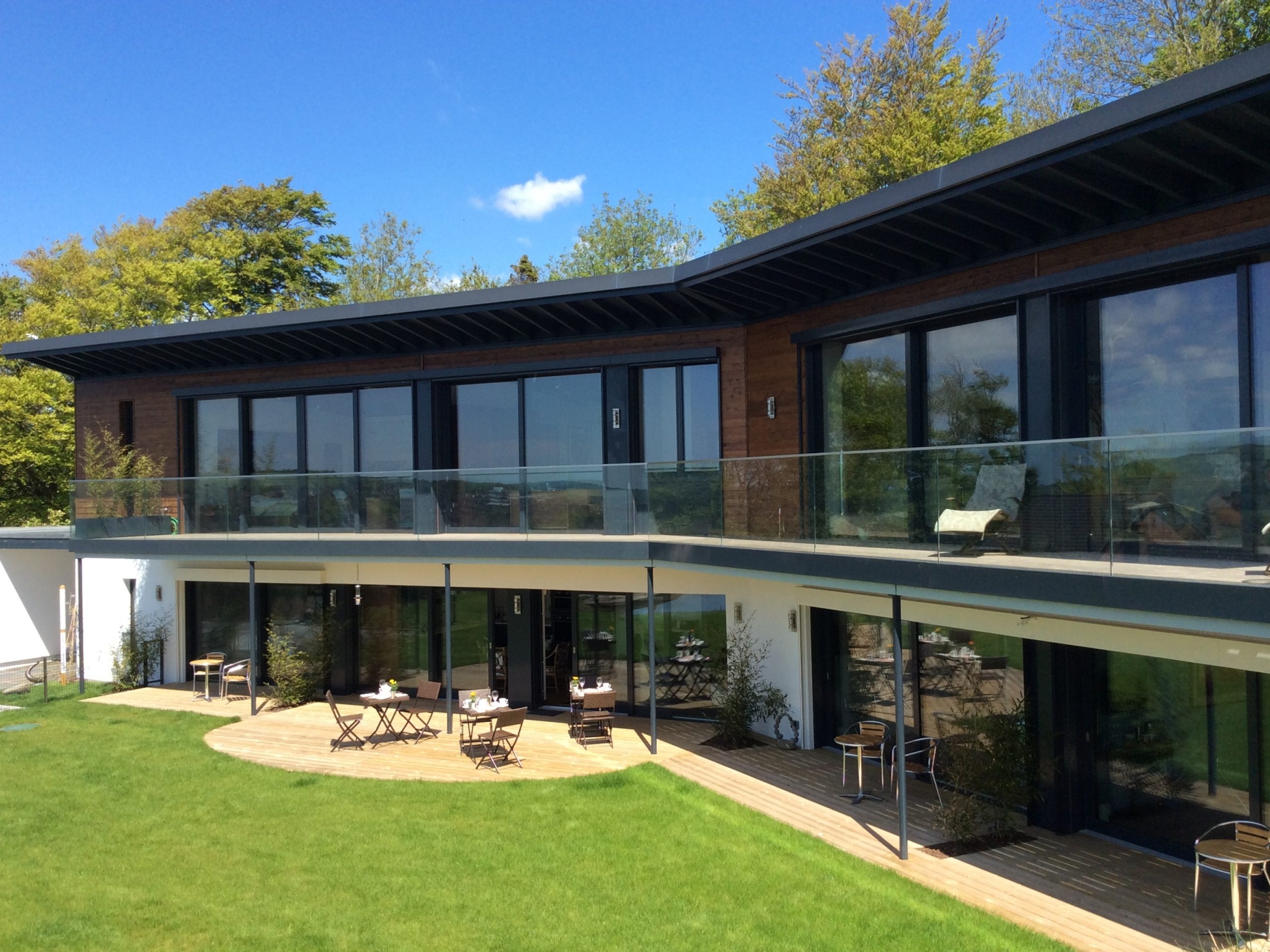 Skyhouse Eco Chic B&B