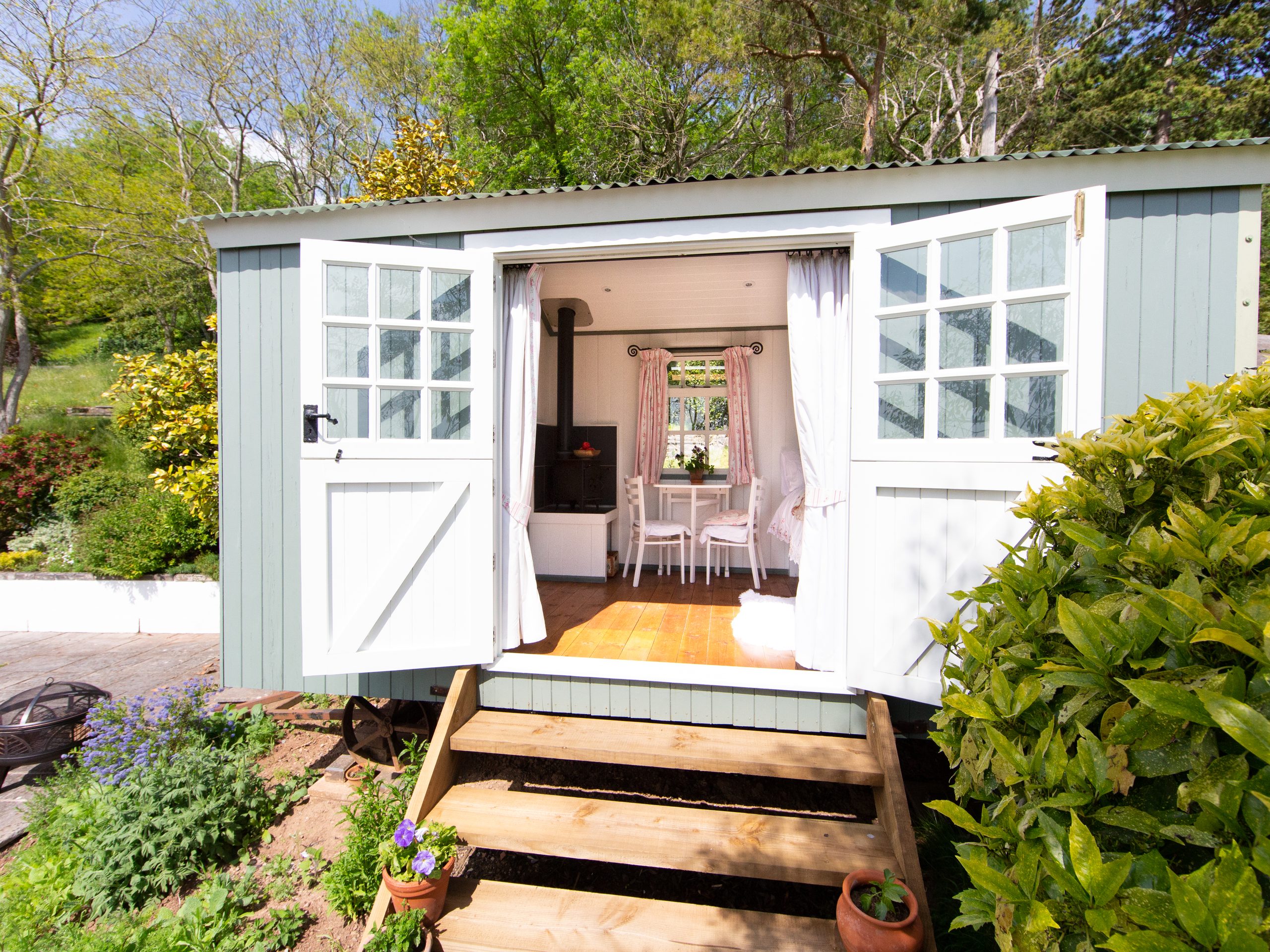 Peak Barn Shepherds Hut