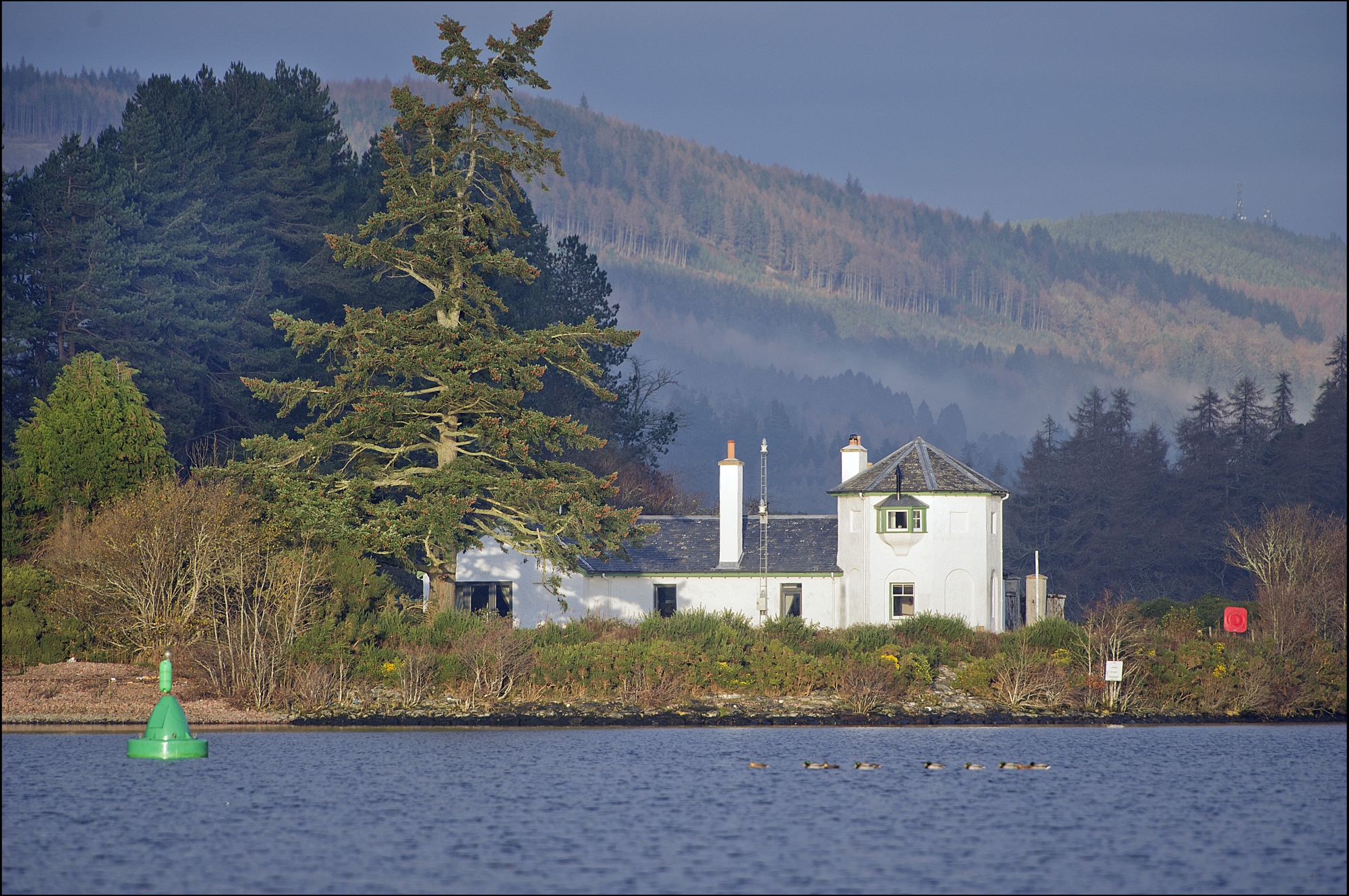 Bona Lighthouse Stables
