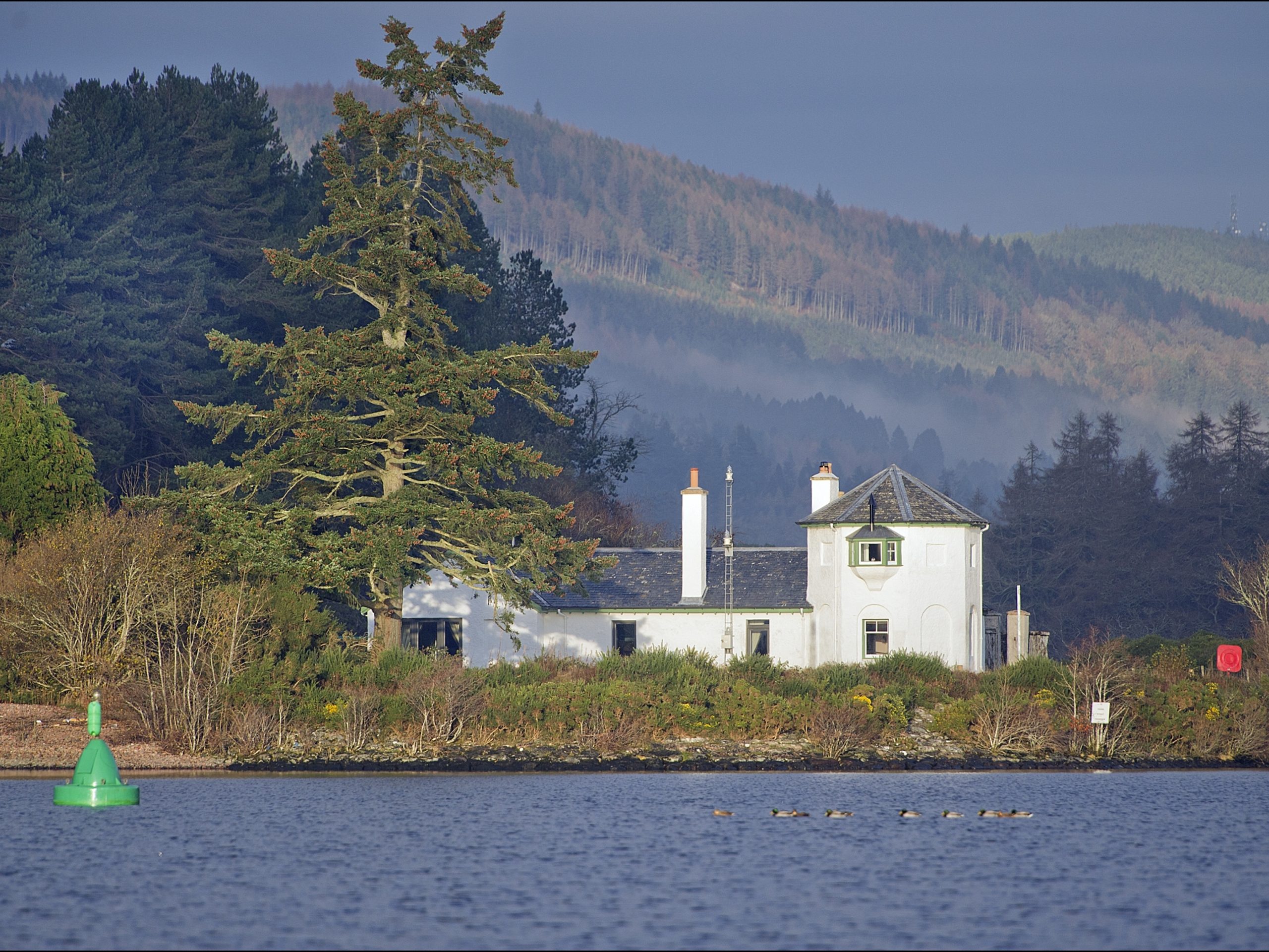 Bona Lighthouse Stables