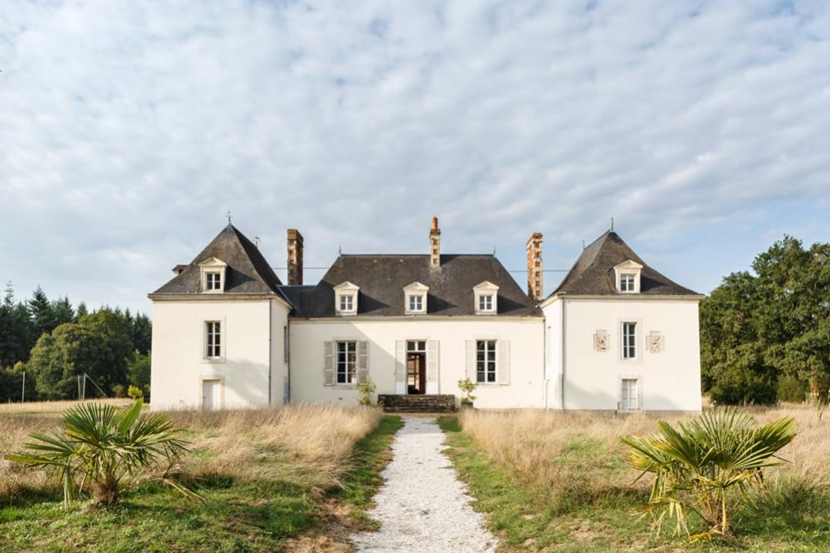 Chateau De La Houlberdiere