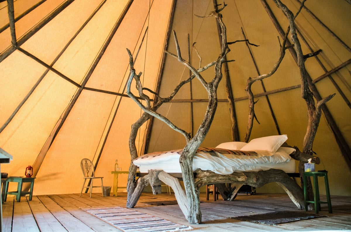 Knepp Tipi