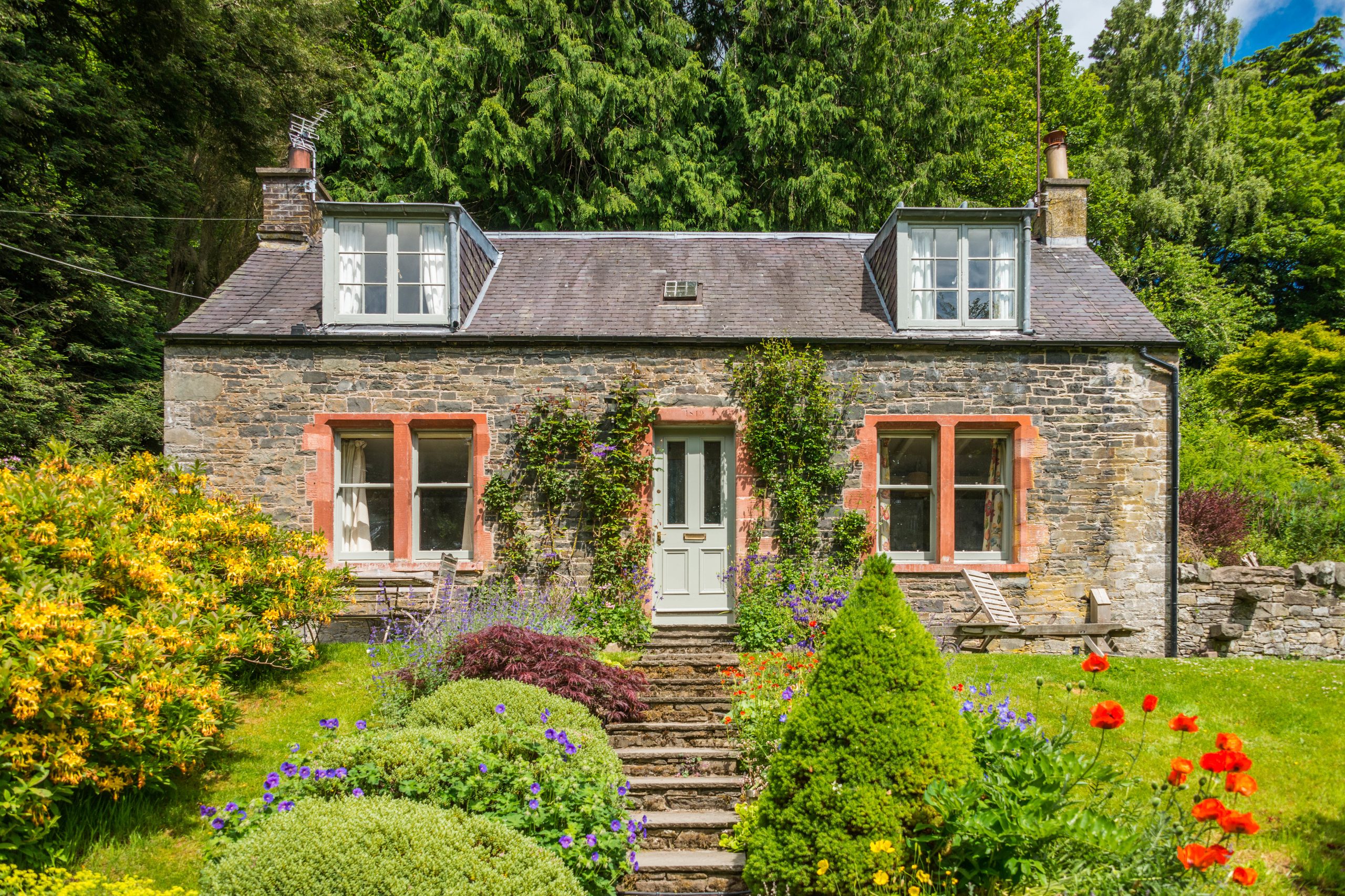 Garden Cottage - Image 1