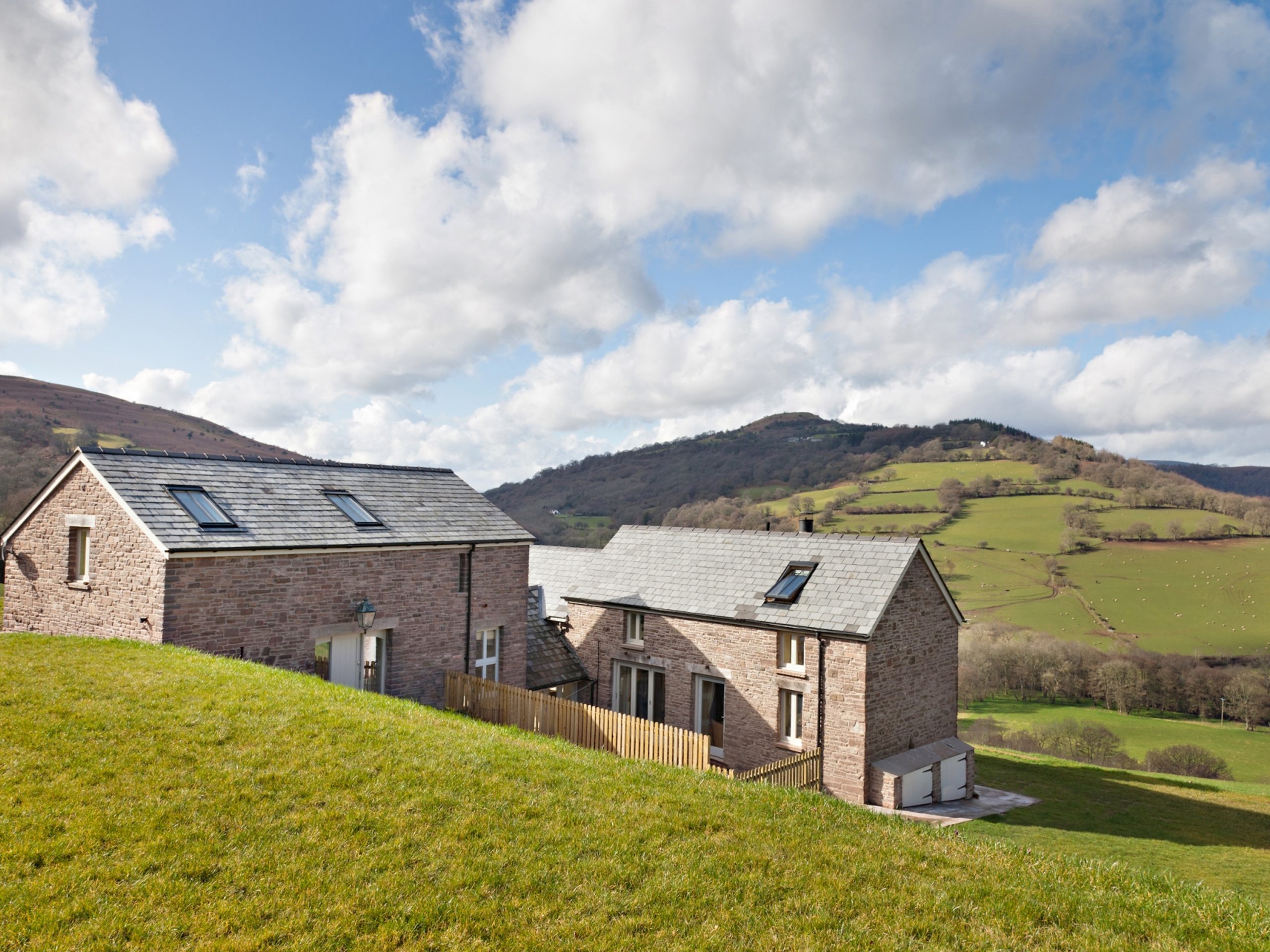Strawberry Wood Barn