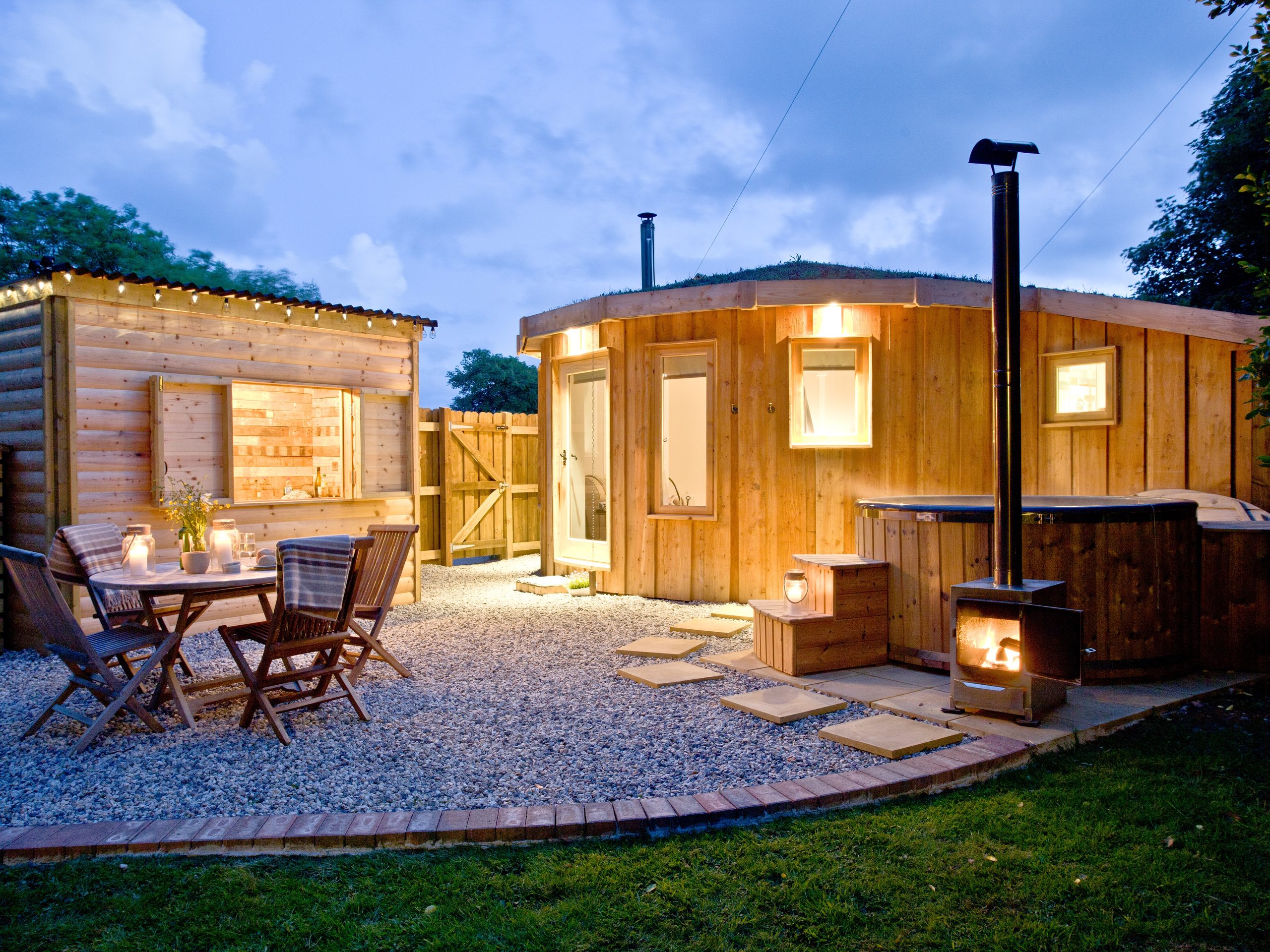 The Romantic Roundhouses at East Thorne