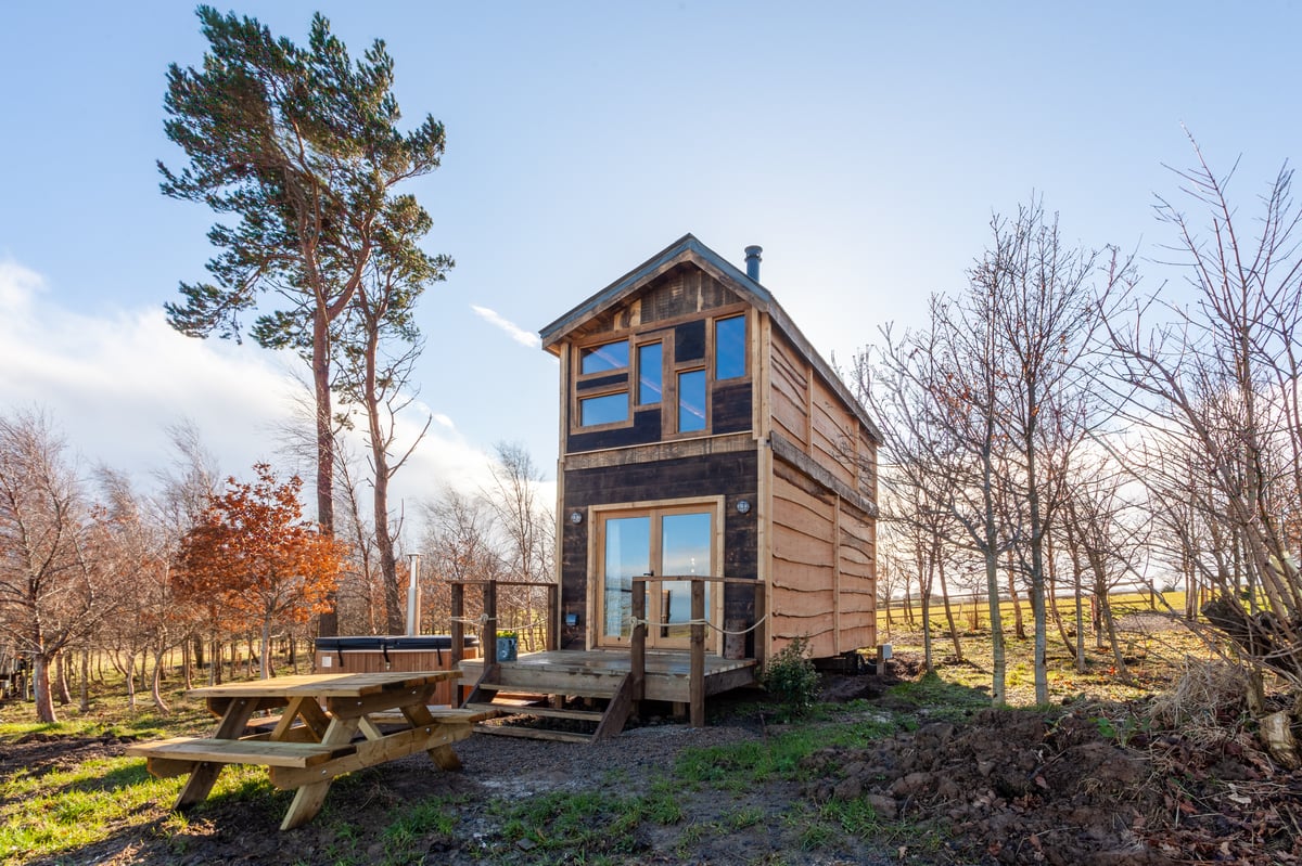 Hillside Huts &amp; Cabins