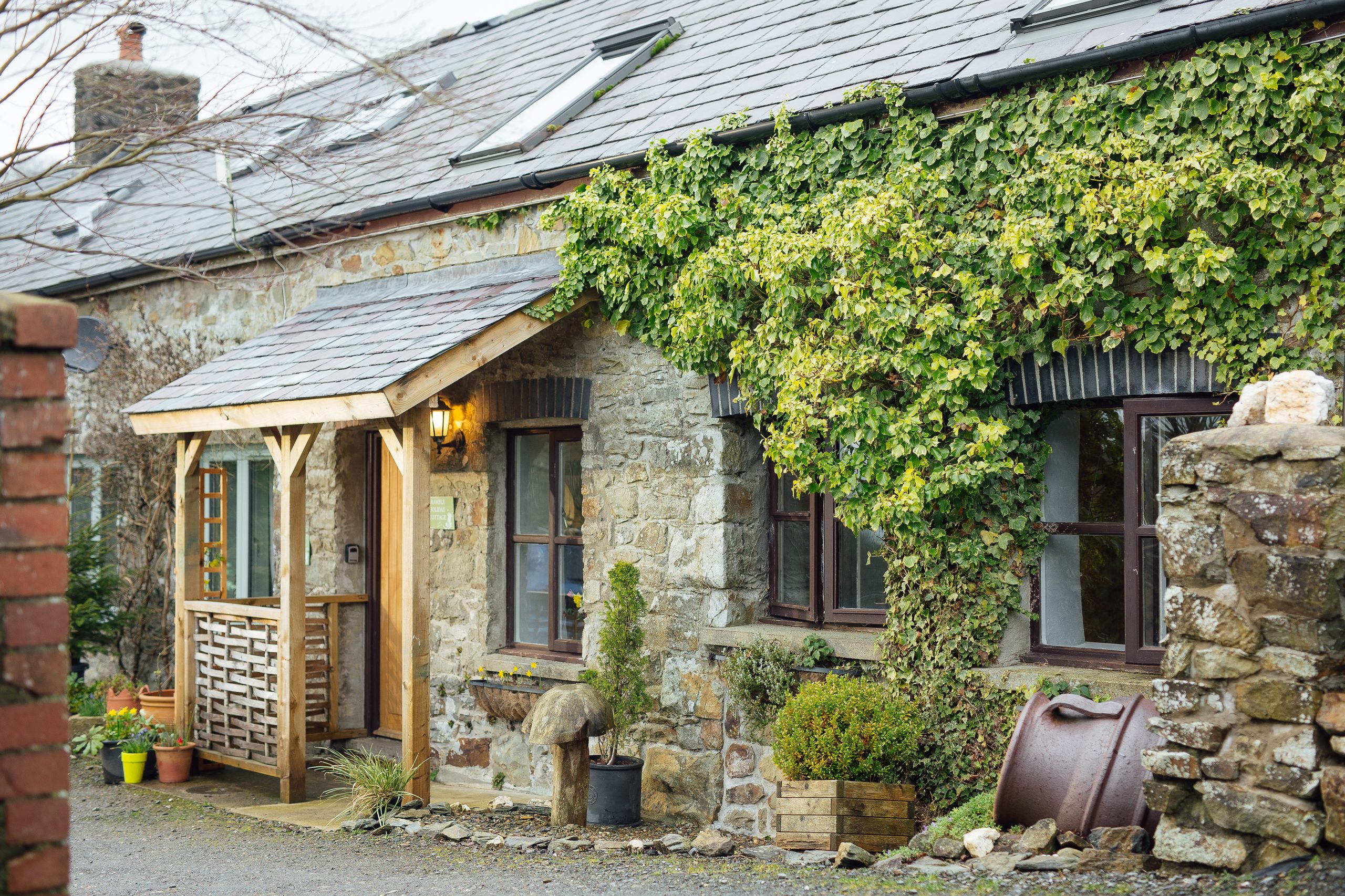 Bramble Cottage - Image 1