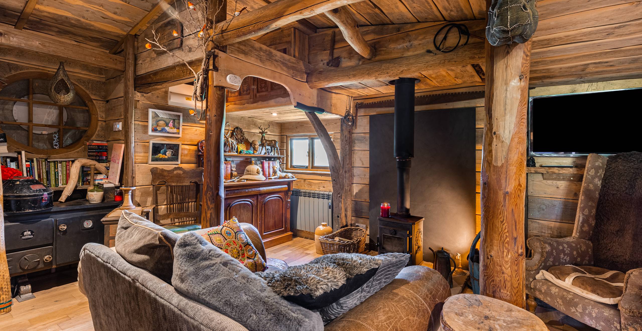 Jungle Cabin