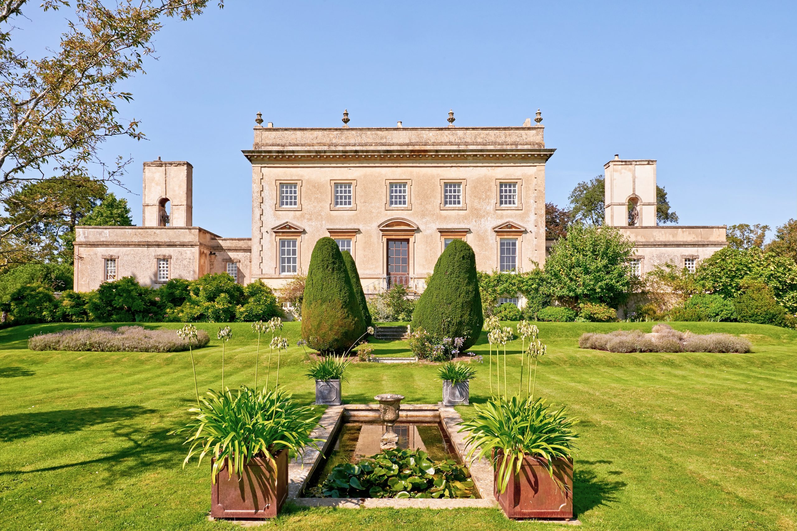 Frampton Court - Image 1