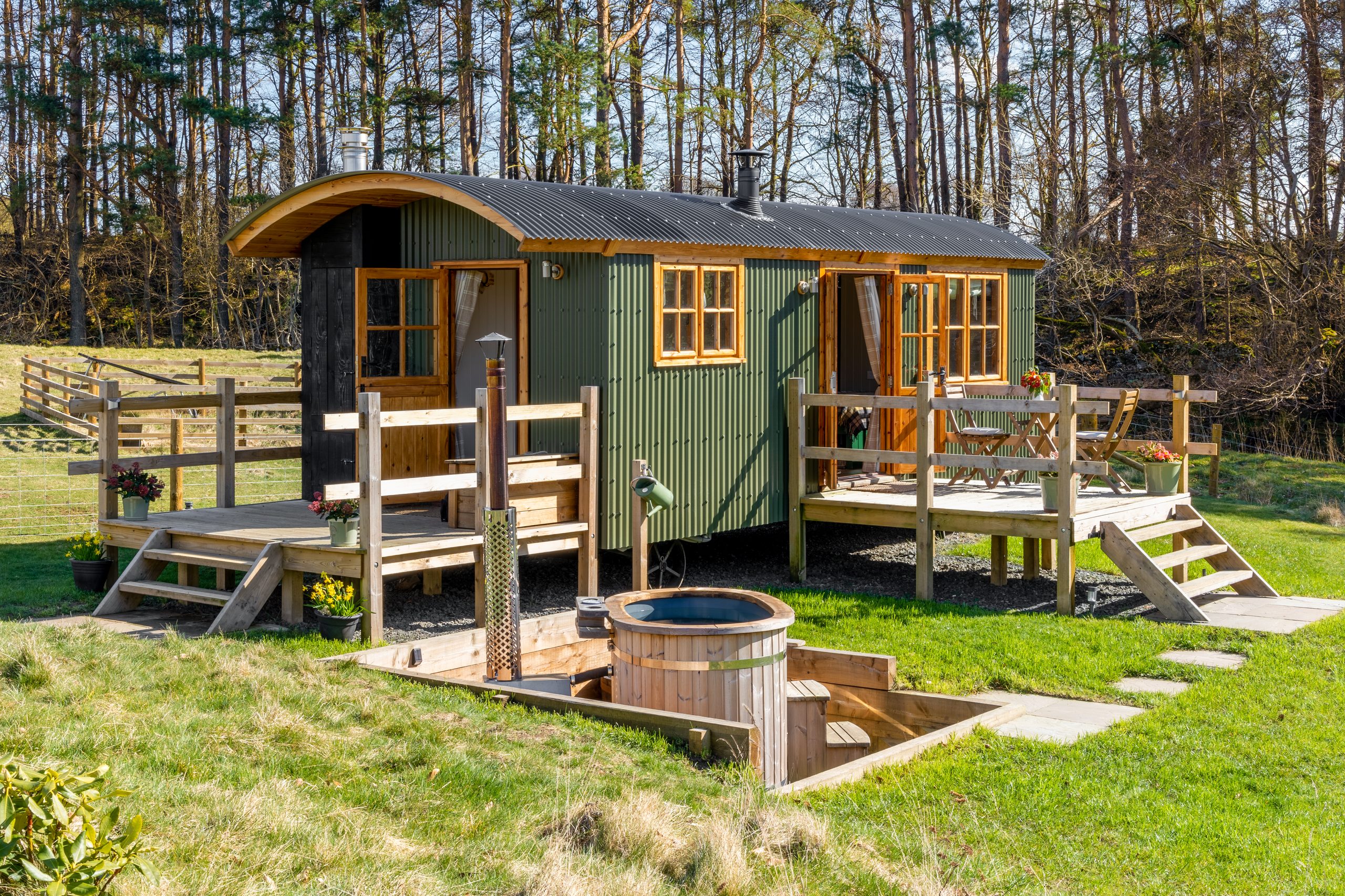 Chishillway Shepherd's Hut - Image 1