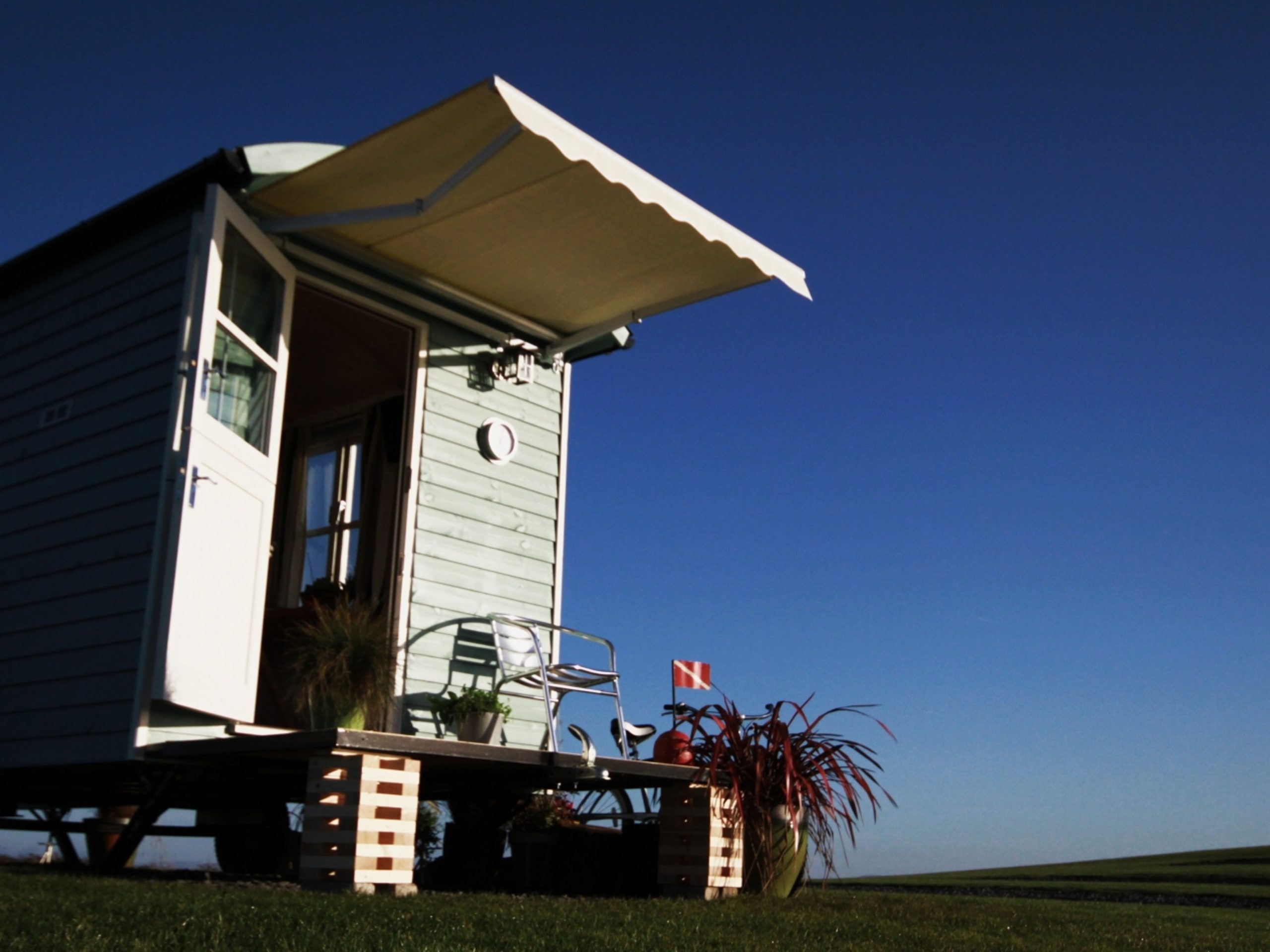 Llangennith Shepherd Huts & Tiki Lodges