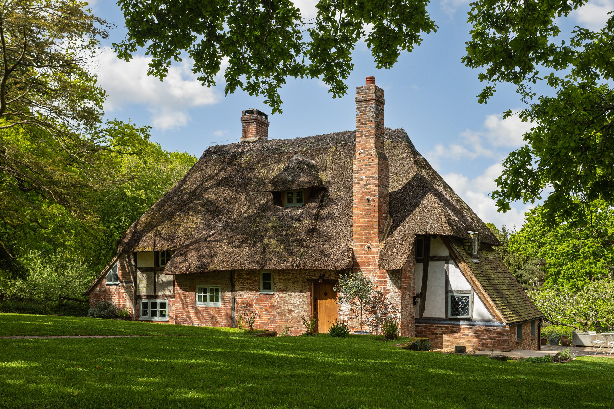 Coldharbour Farmhouse - Image 1