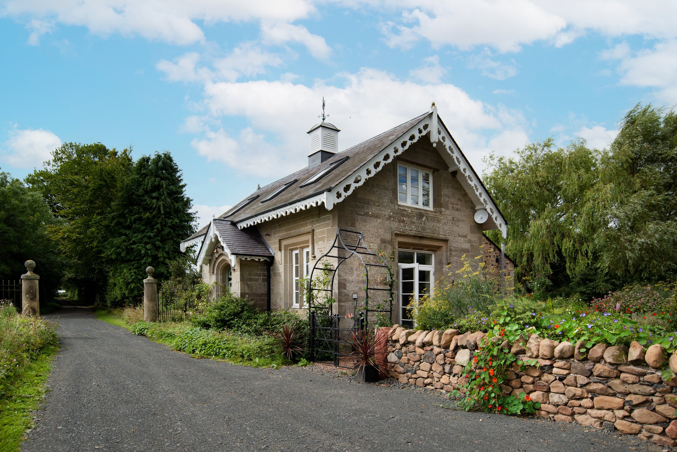 Rowchester West Lodge