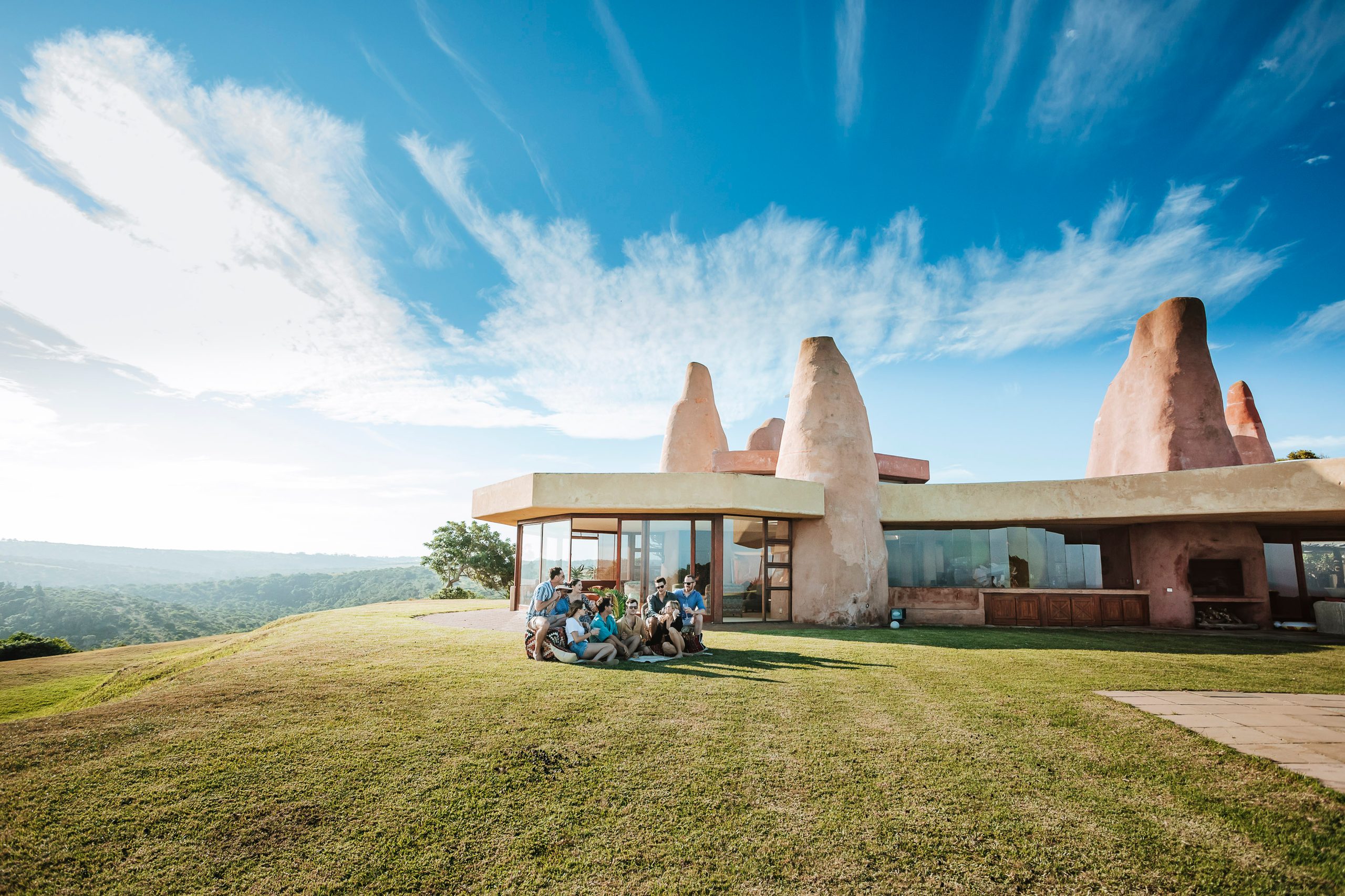 Sandcastle Luxury Villa - Image 1