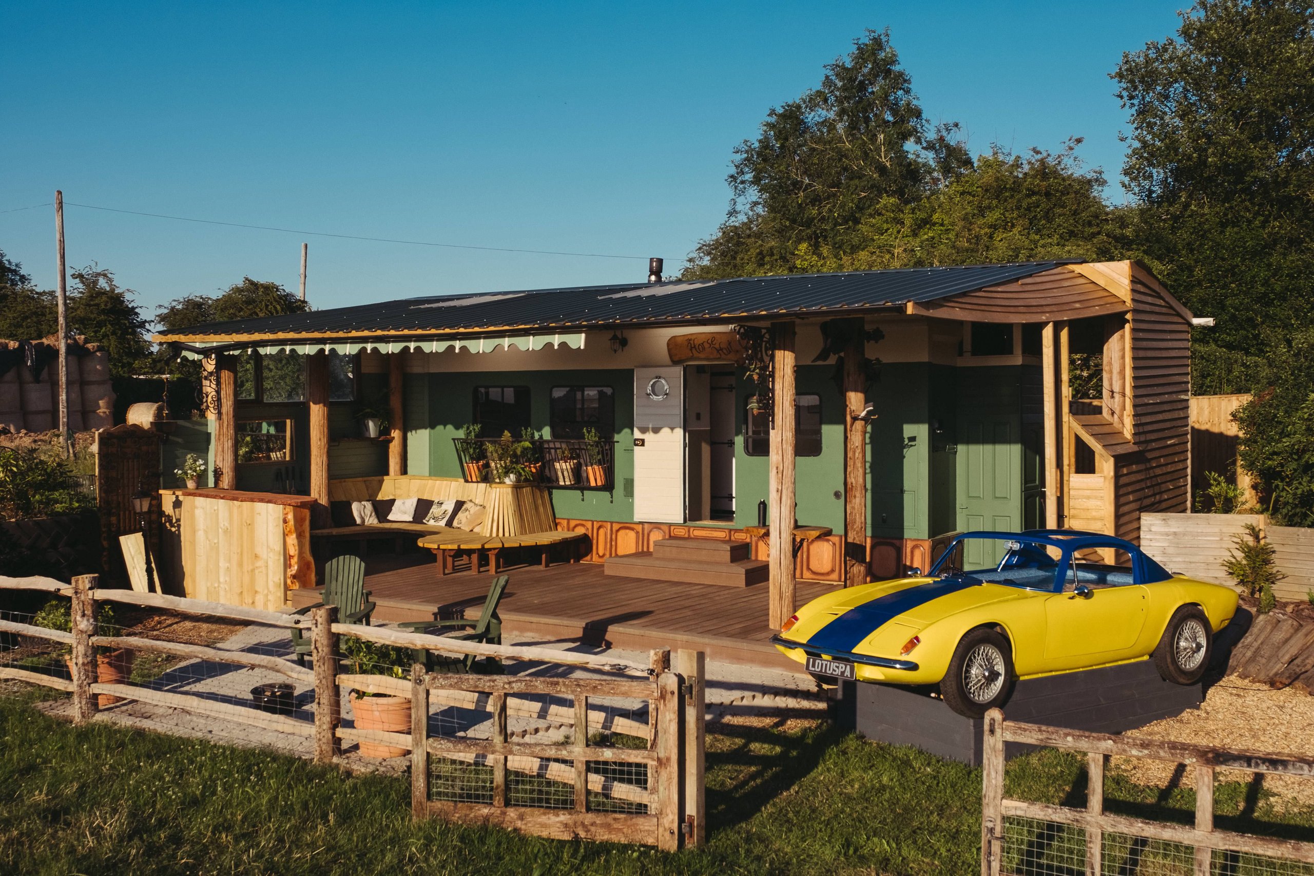 Horse Hut