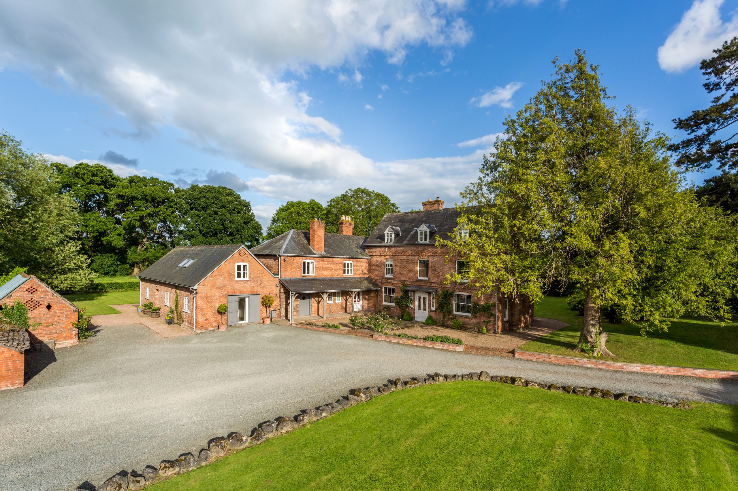 Monnington House and Garden Cottage - Image 1