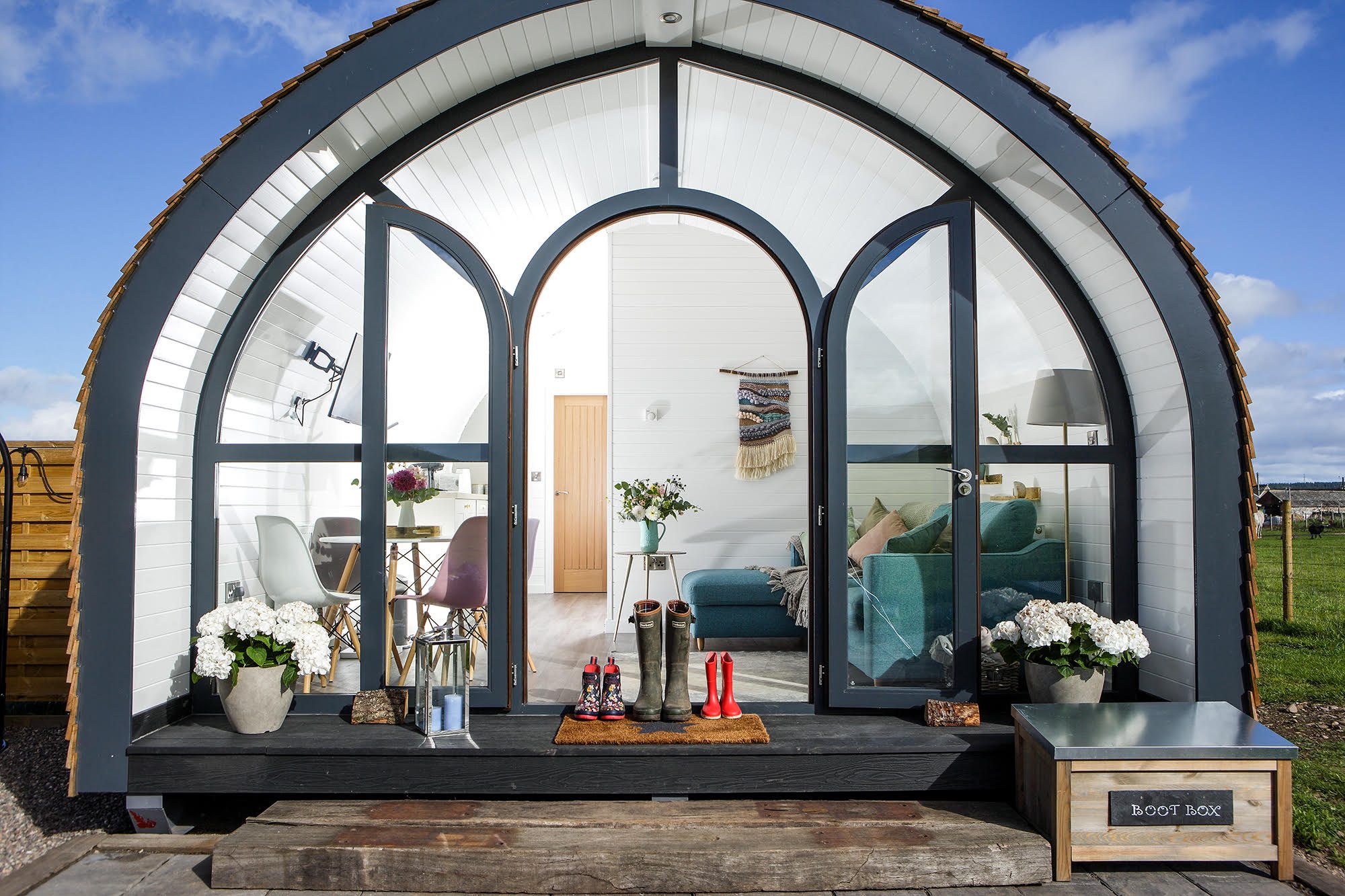 Maycroft Retreat - Image 1