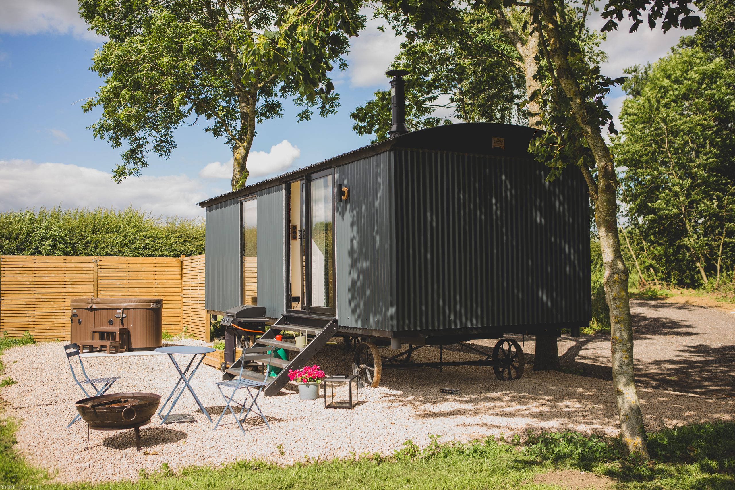 Foxton Locks Shepherds Huts - Image 1