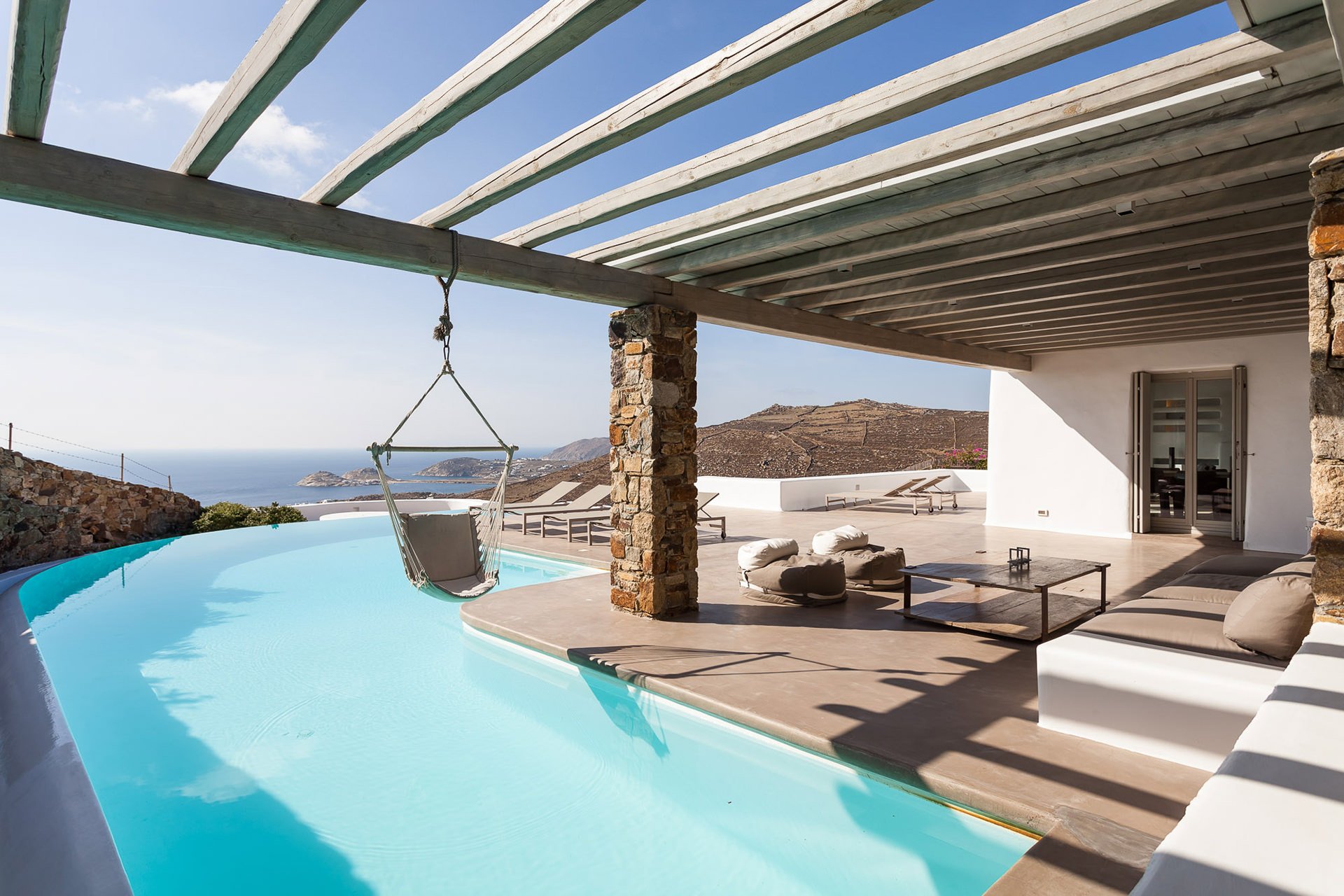 Villa Atlantis