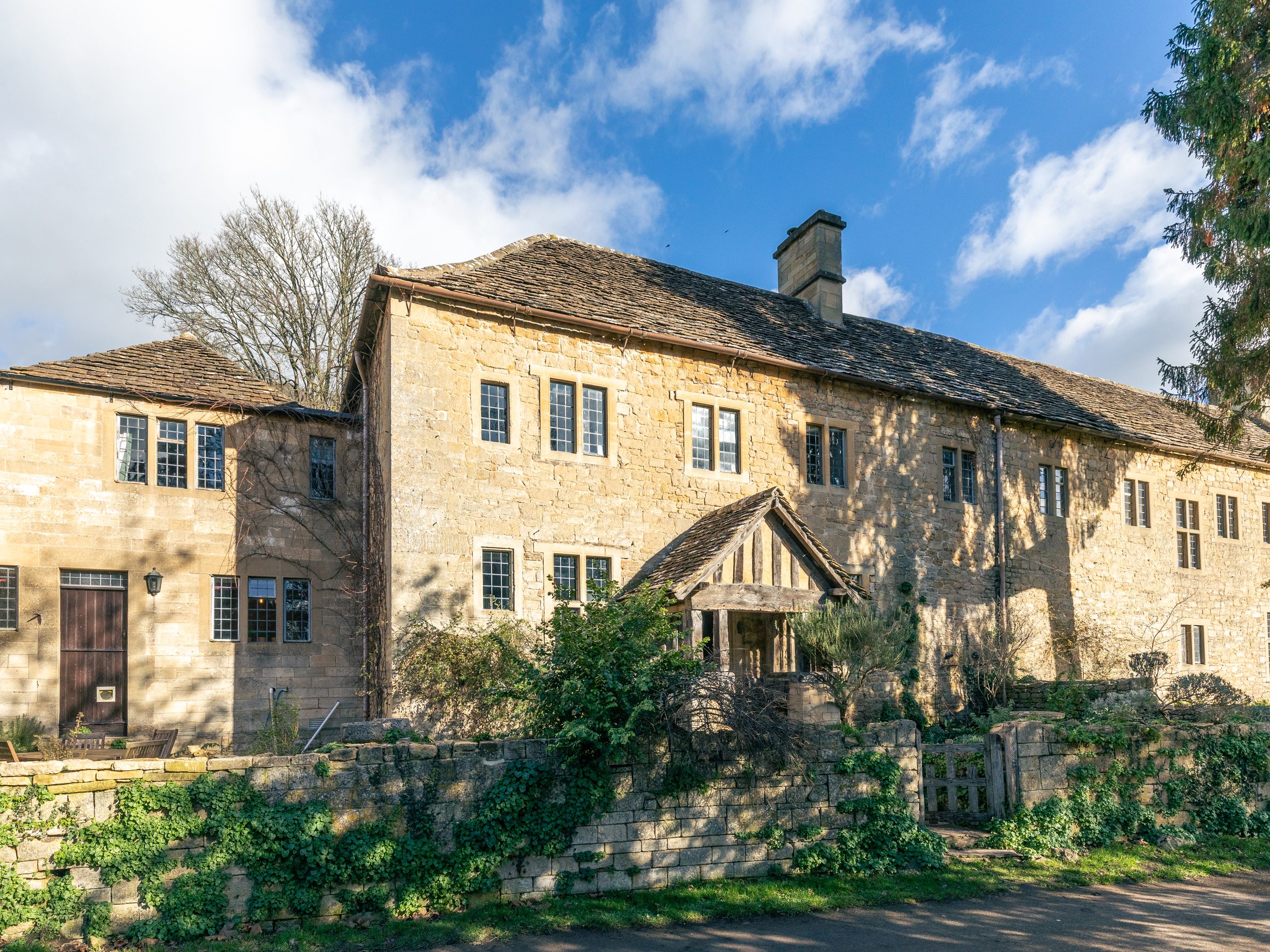 Rowley Cottage at Iford Manor