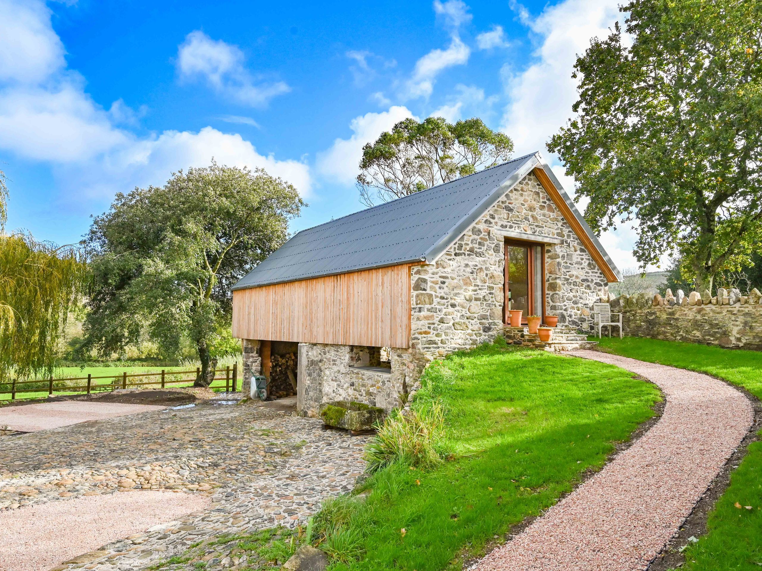 Orchard Bank Barn