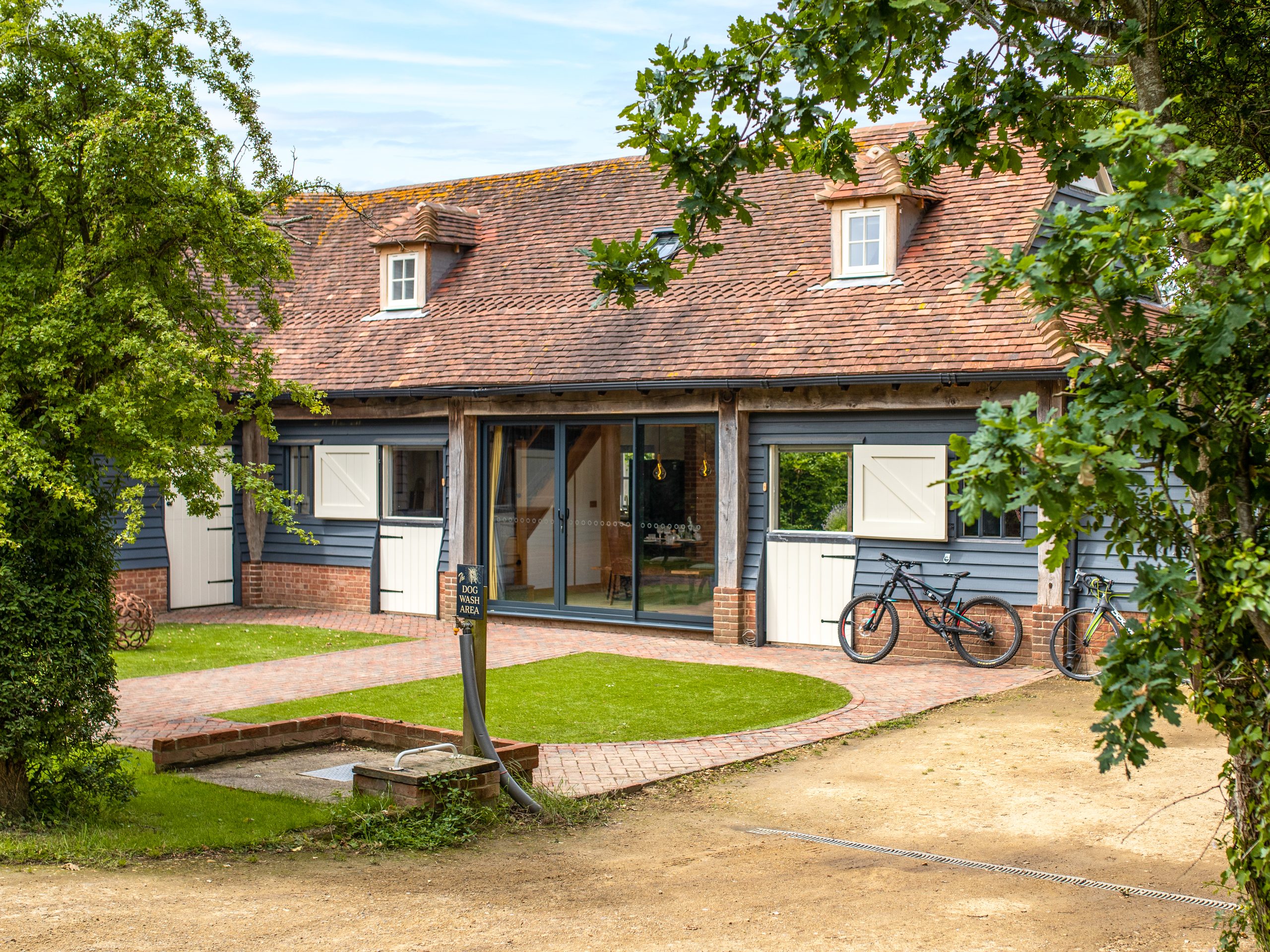 Oakwood Stables