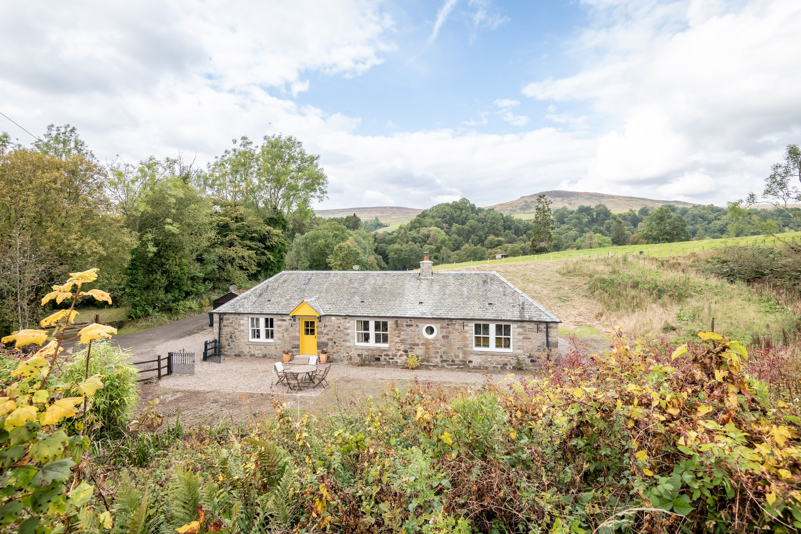 Burnside Cottage - Image 1