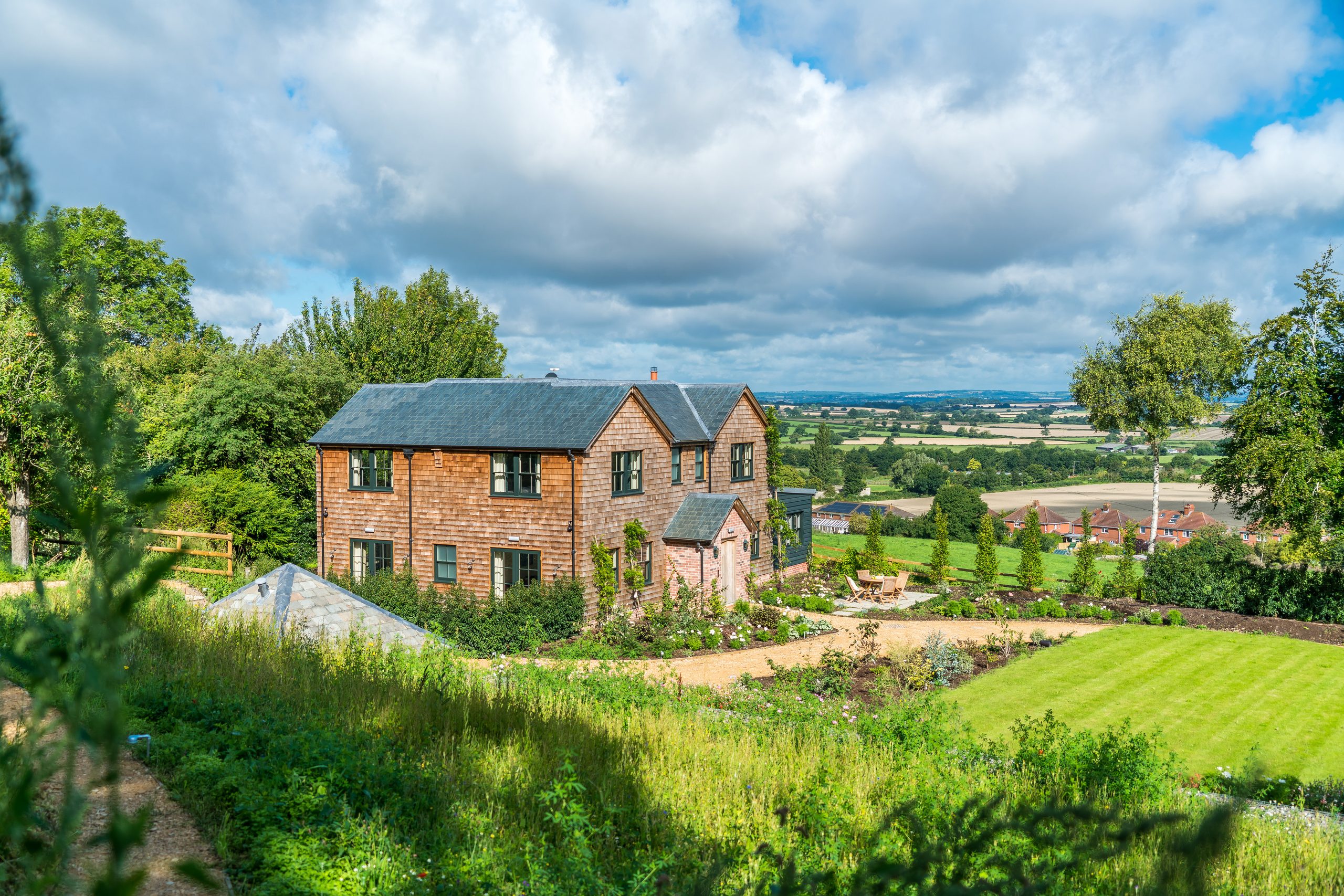 Hillside Cottage - Image 1