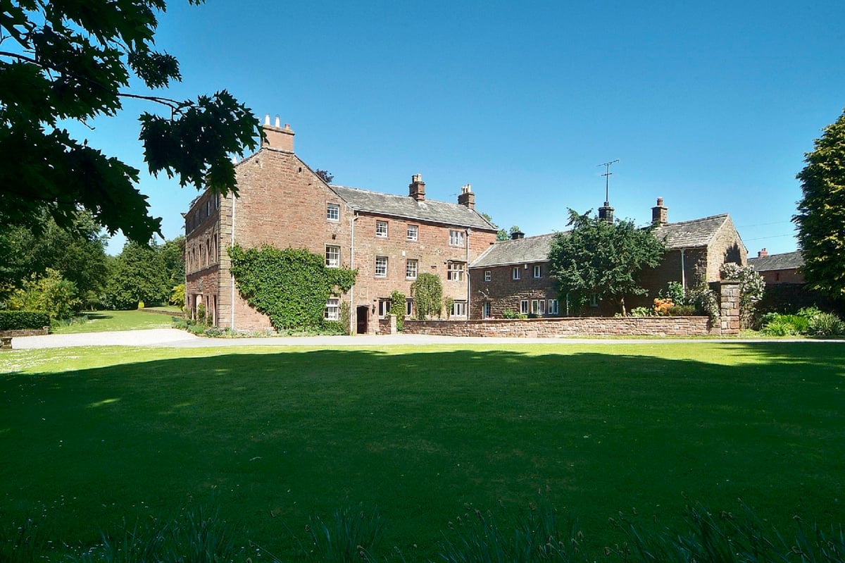 Stag Cottage