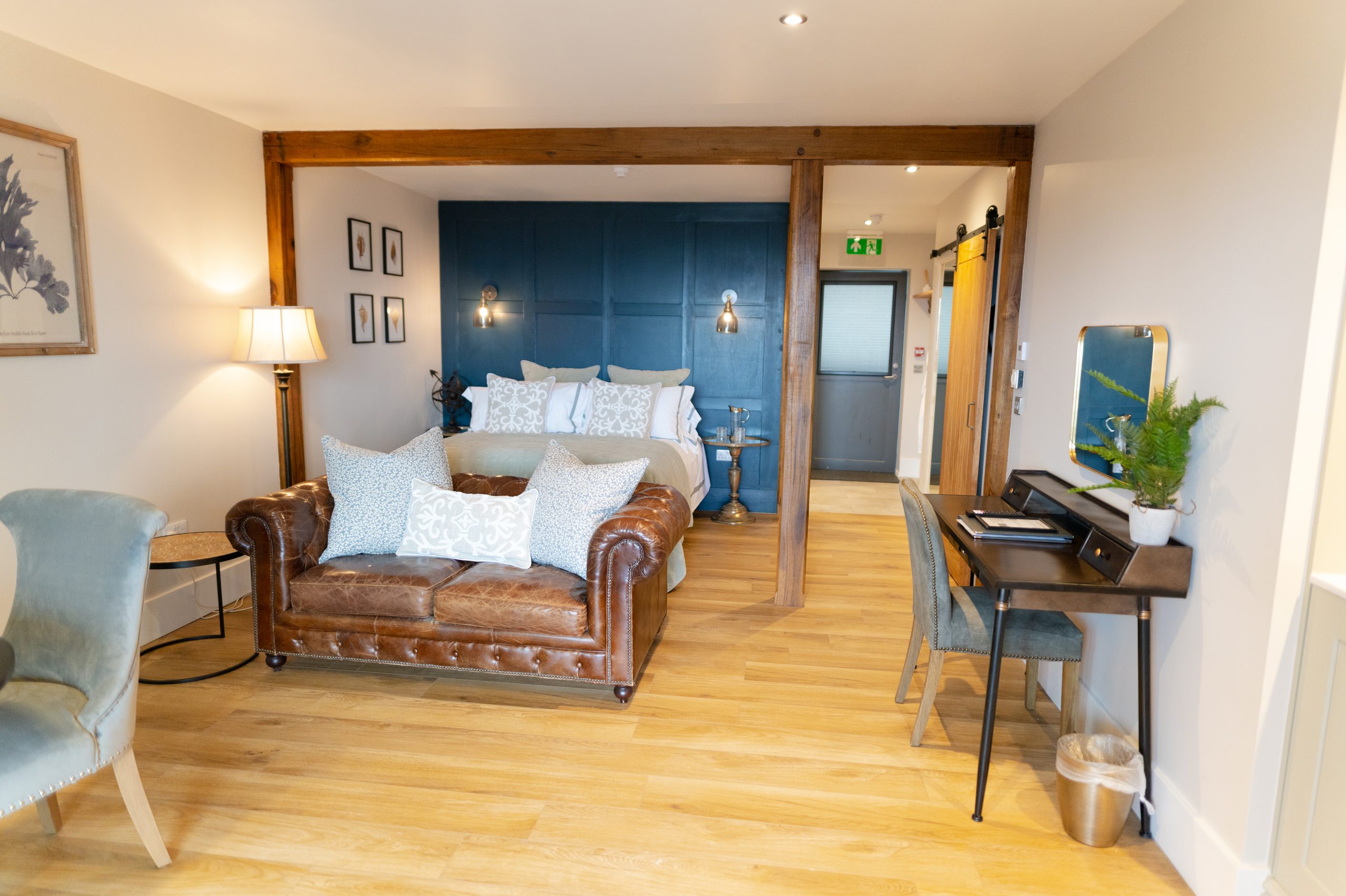 West Highland Hotel Hot Tub Studios - Image 1