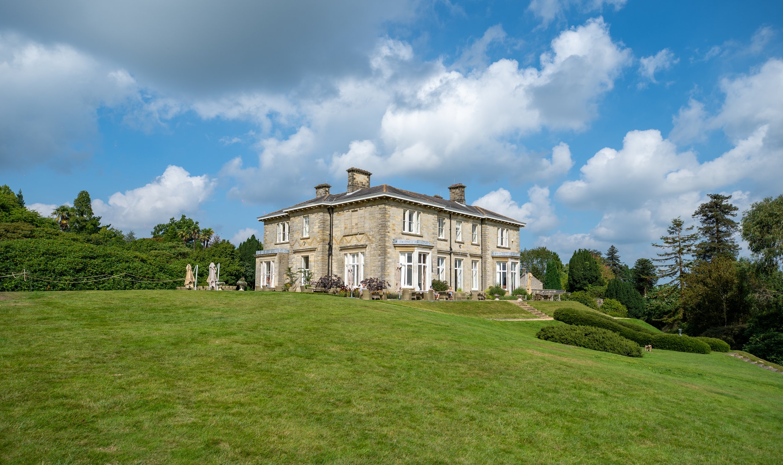 Leonardslee House