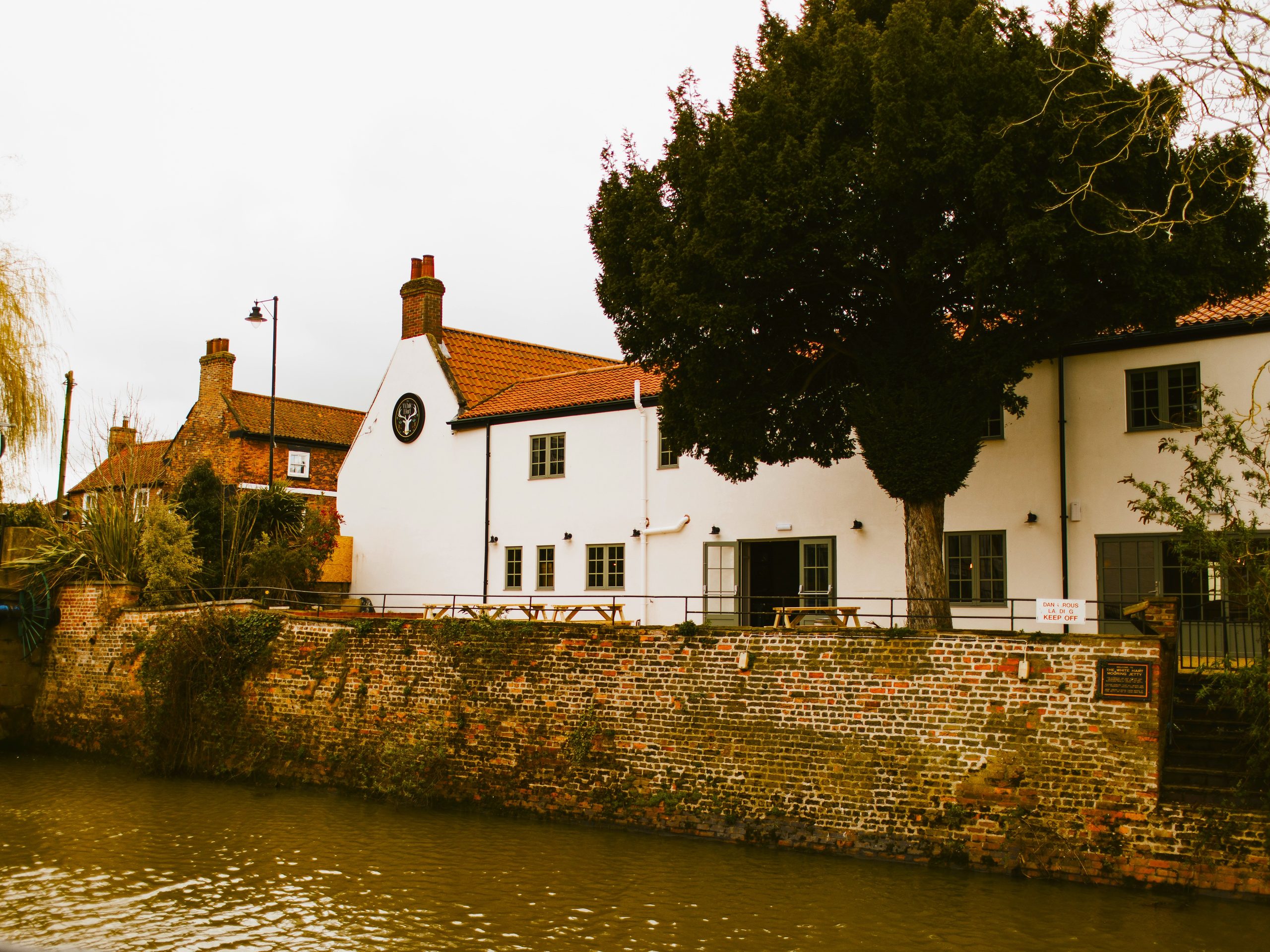 The White Hart