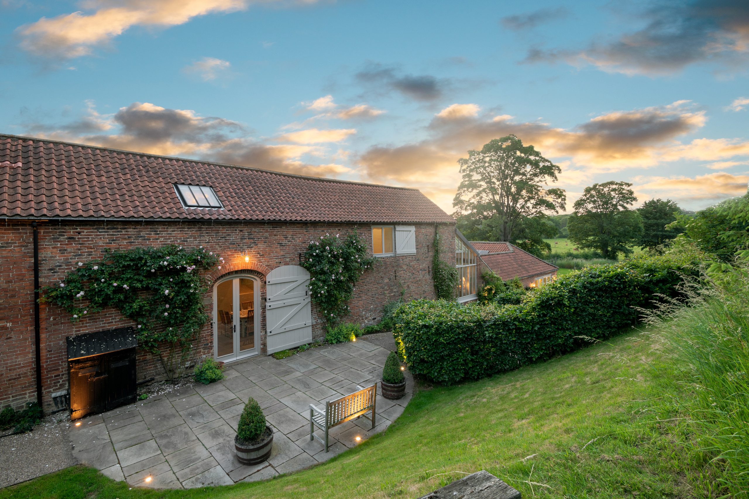 Marris Barn and The Wagon Shed - Image 1
