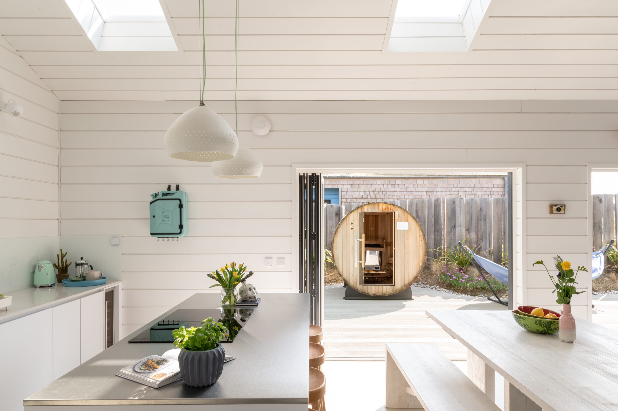 Two Bed Beach House at Three Mile Beach - Image 1