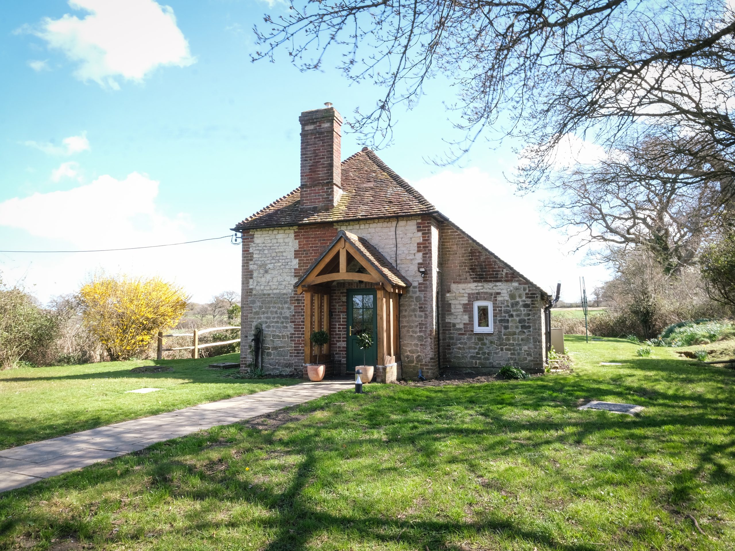 Apsley Cottage