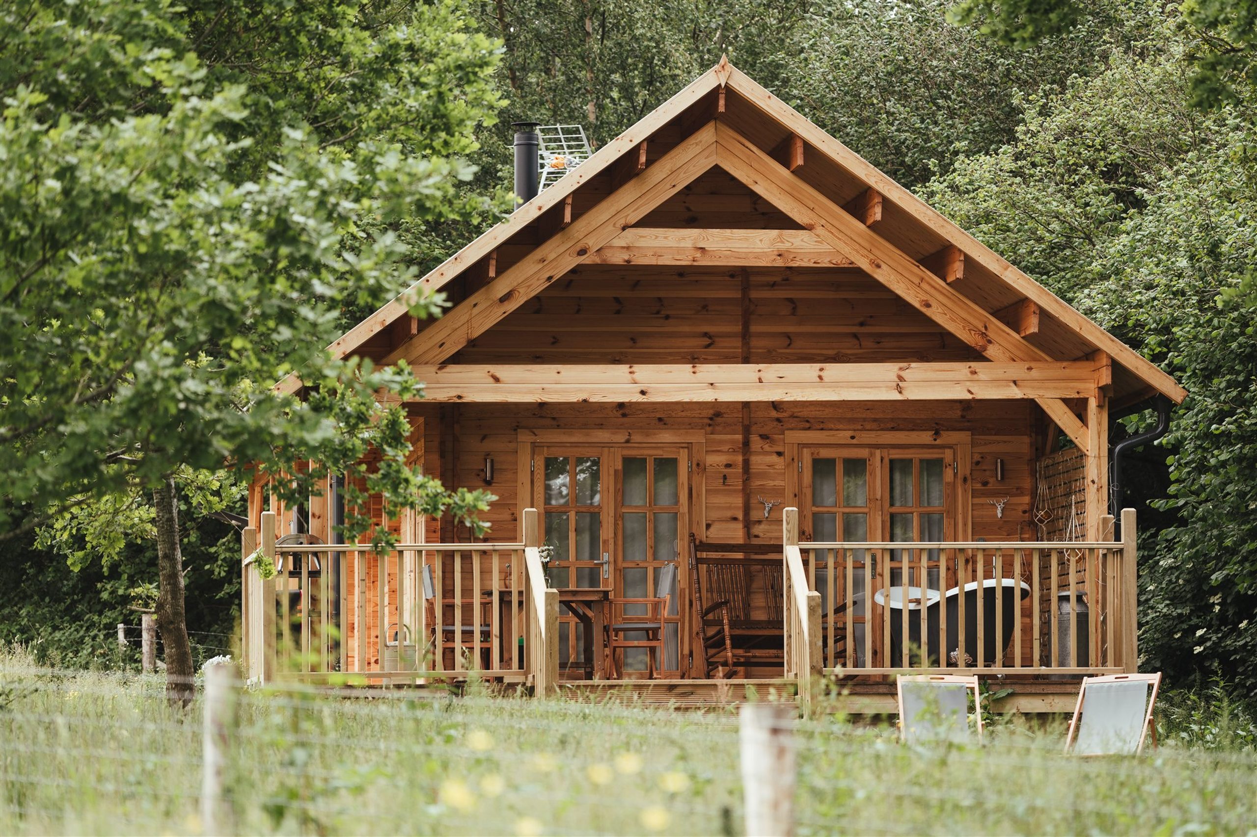 Daisy Chain Cabin - Image 1