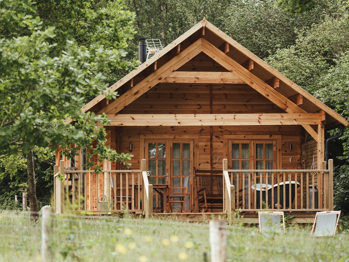 Daisy Chain Cabin
