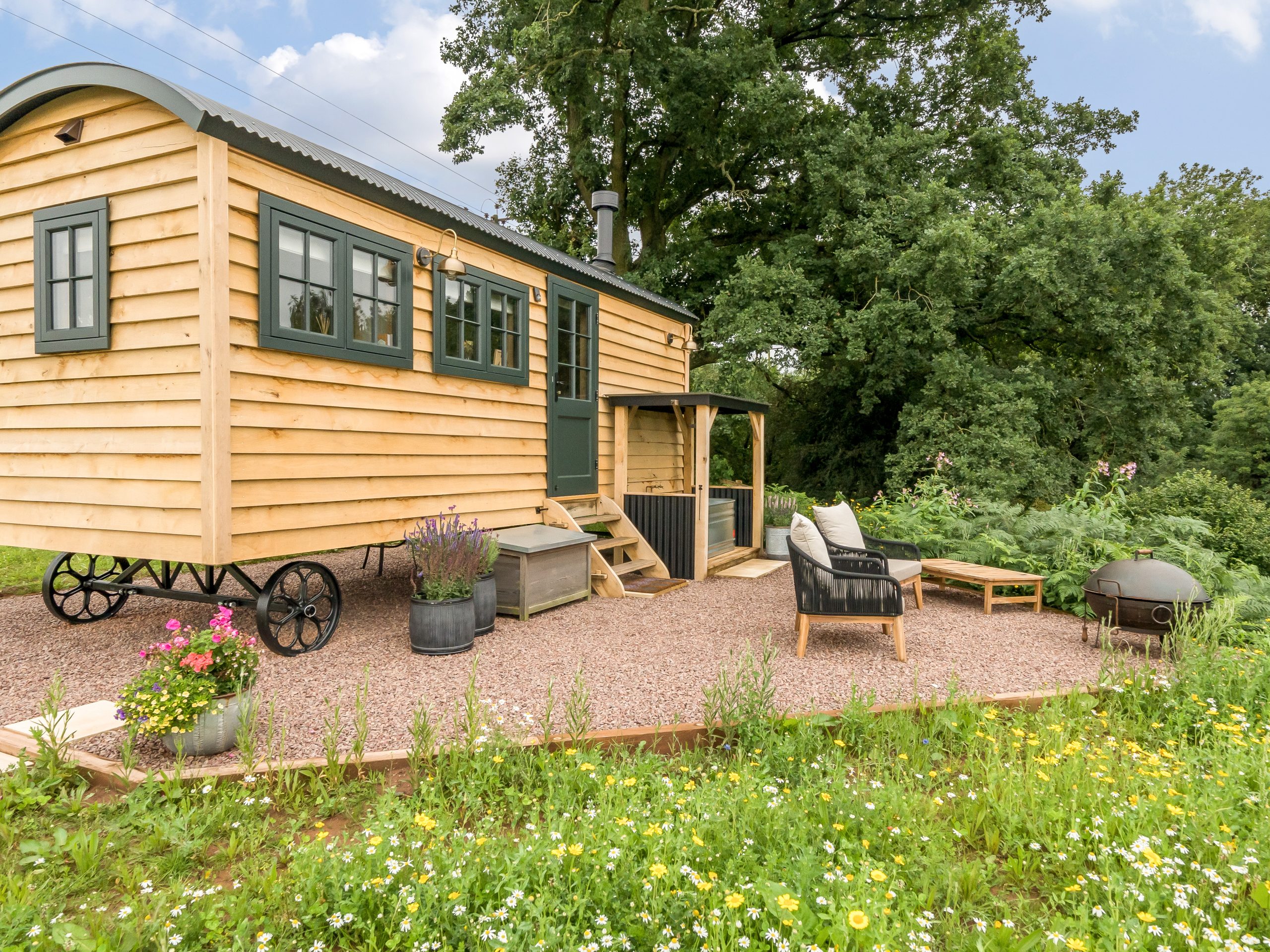Jenny Wren Shepherd's Hut