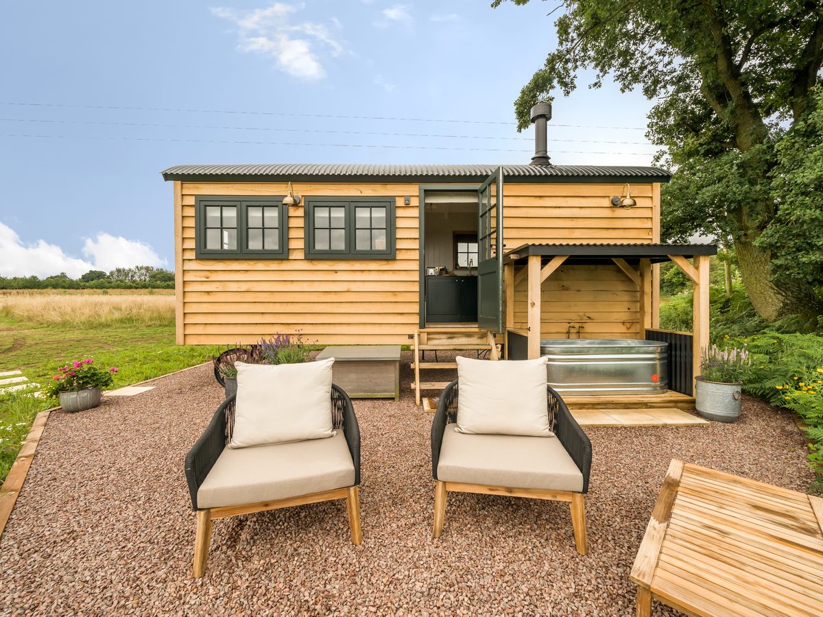 Jenny Wren Shepherd's Hut