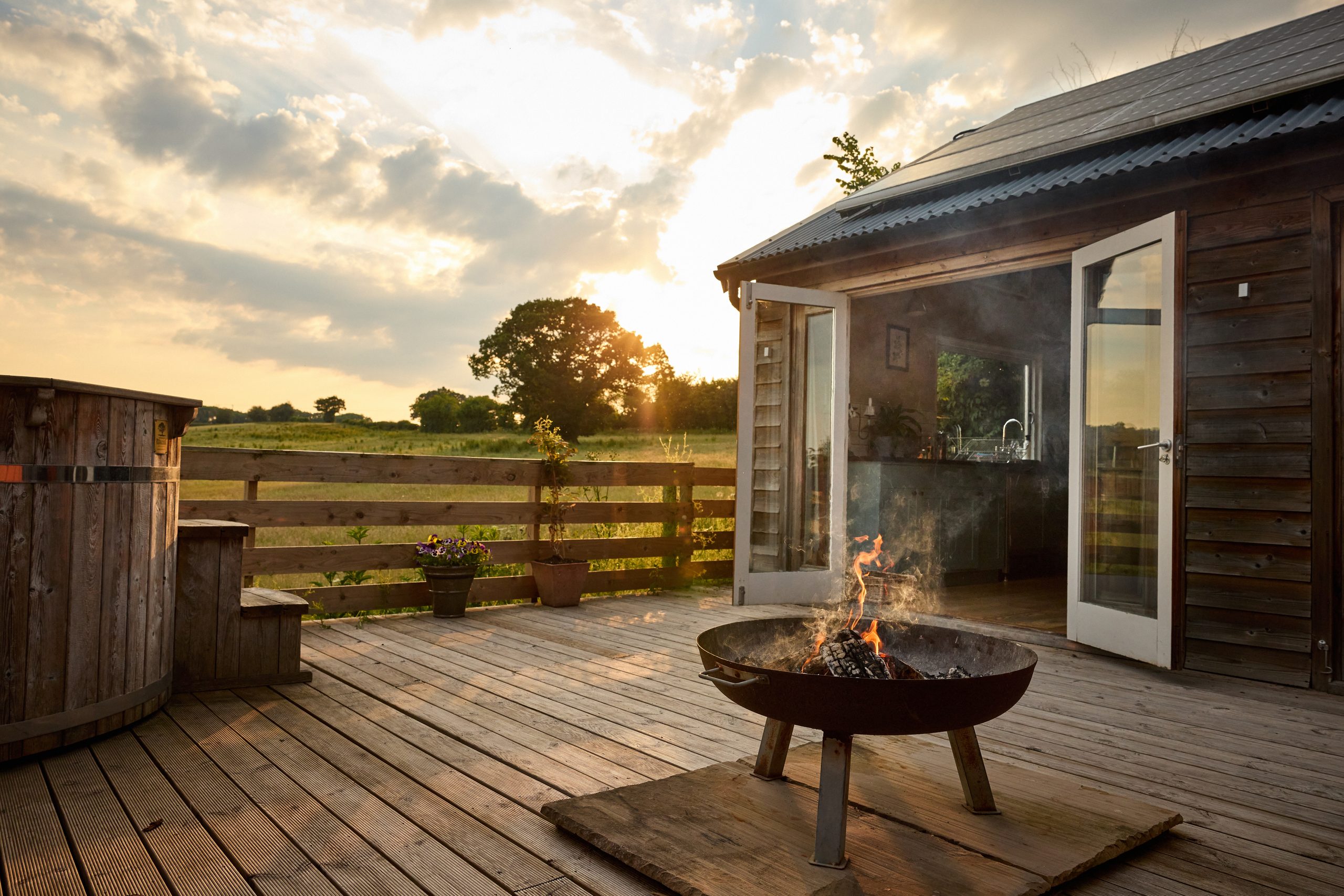 Mosaic Cabin - Image 1
