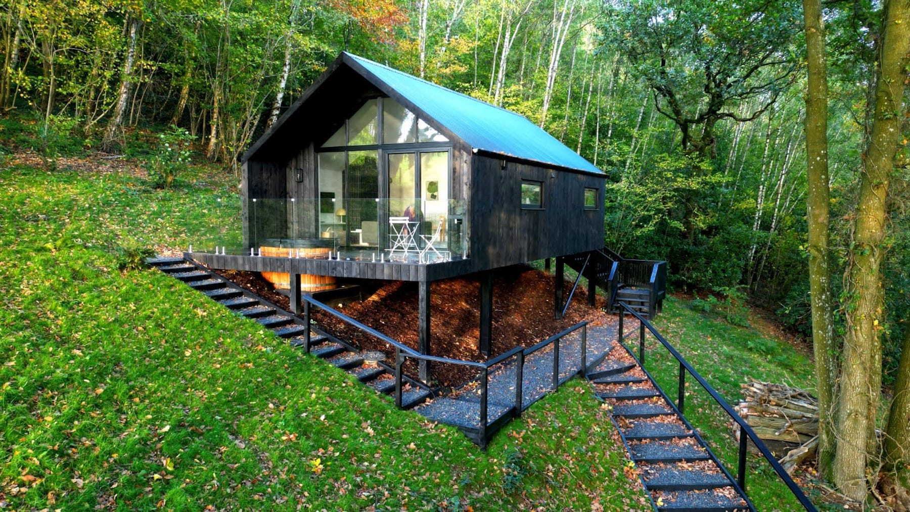 Caban Du - Image 1