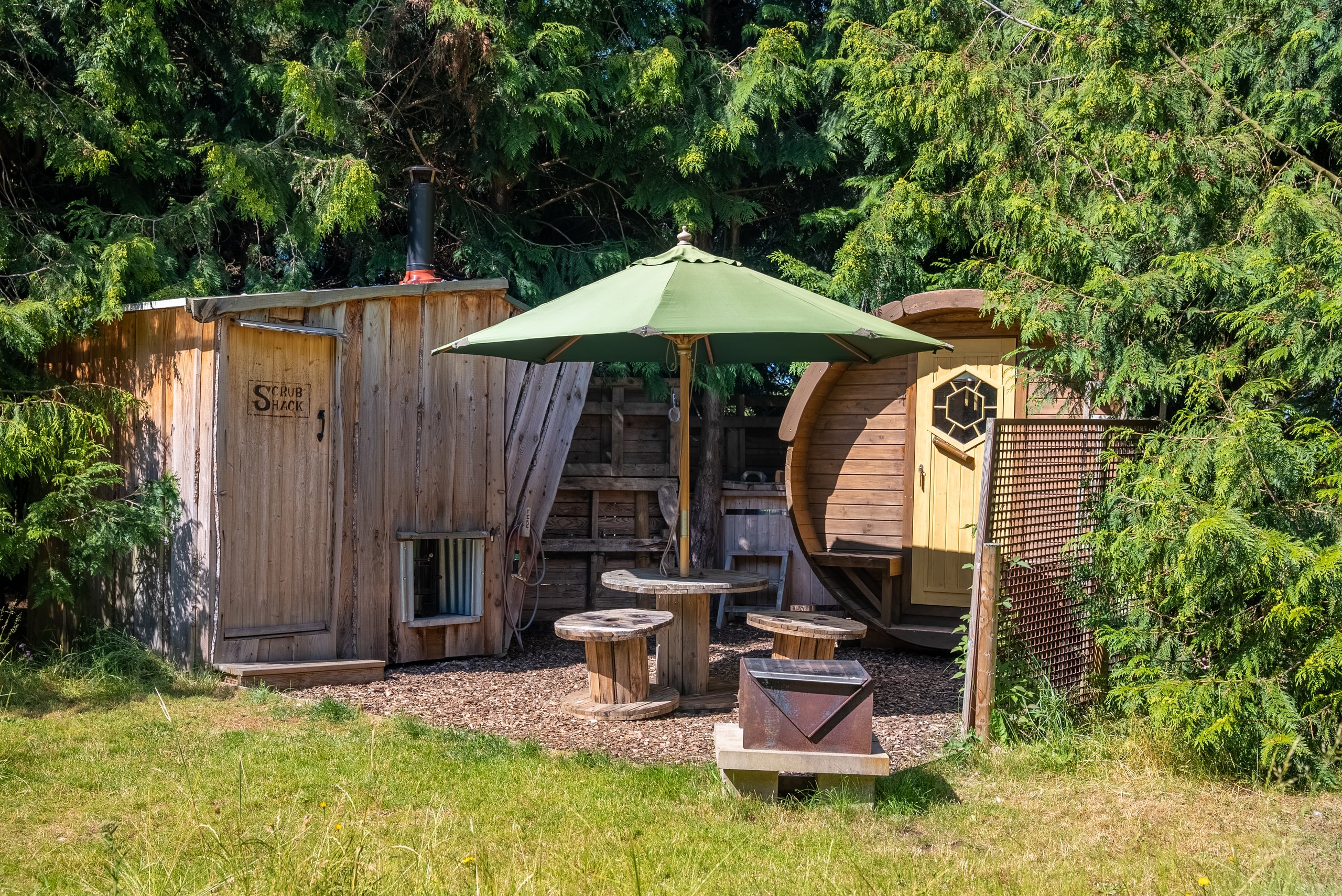 Lahtlewood Glamping Pods and Cabins